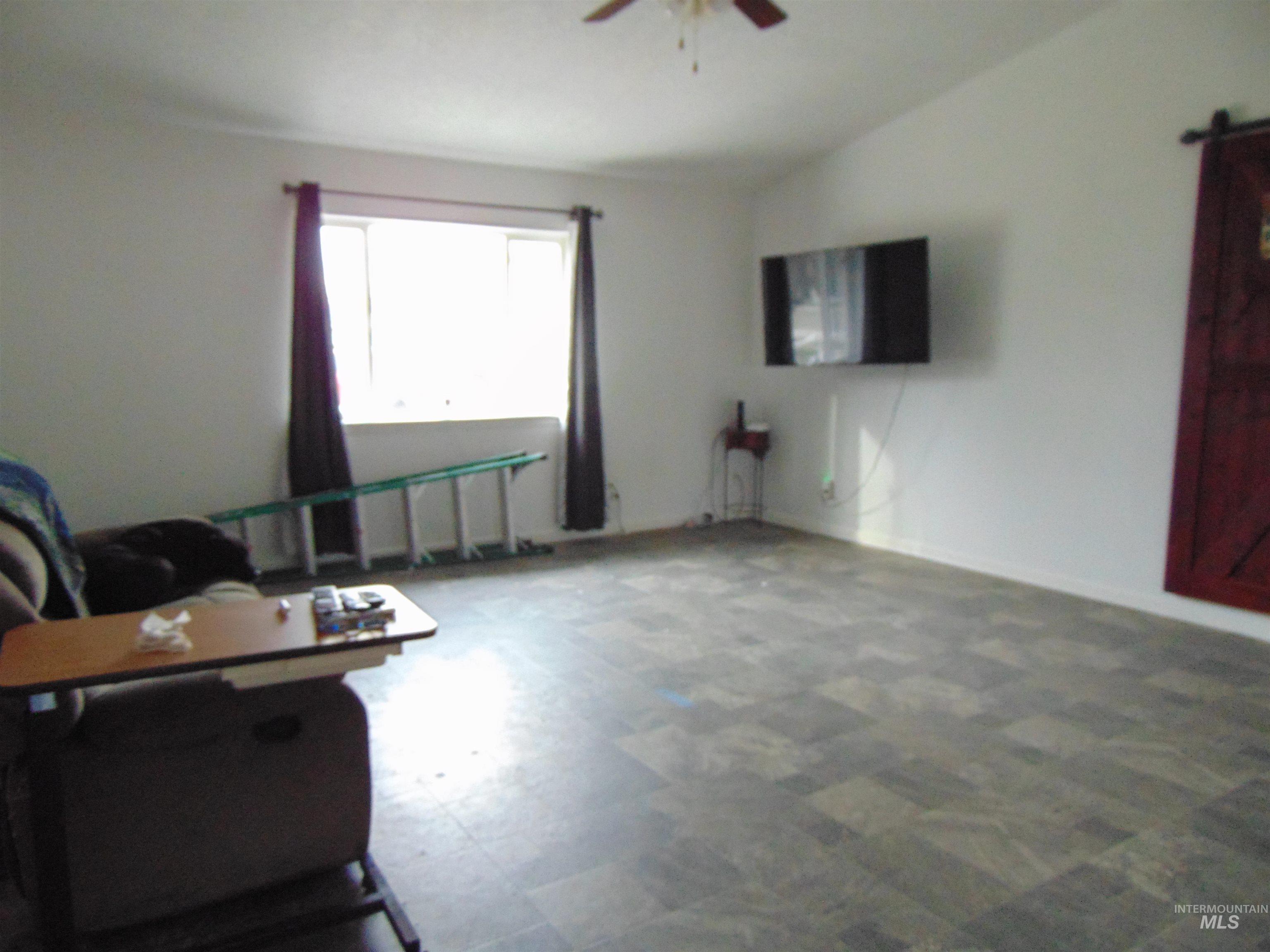 30 Maple Dr., Weiser, Idaho 83672, 3 Bedrooms, 2 Bathrooms, Residential For Sale, Price $399,000, 98975307