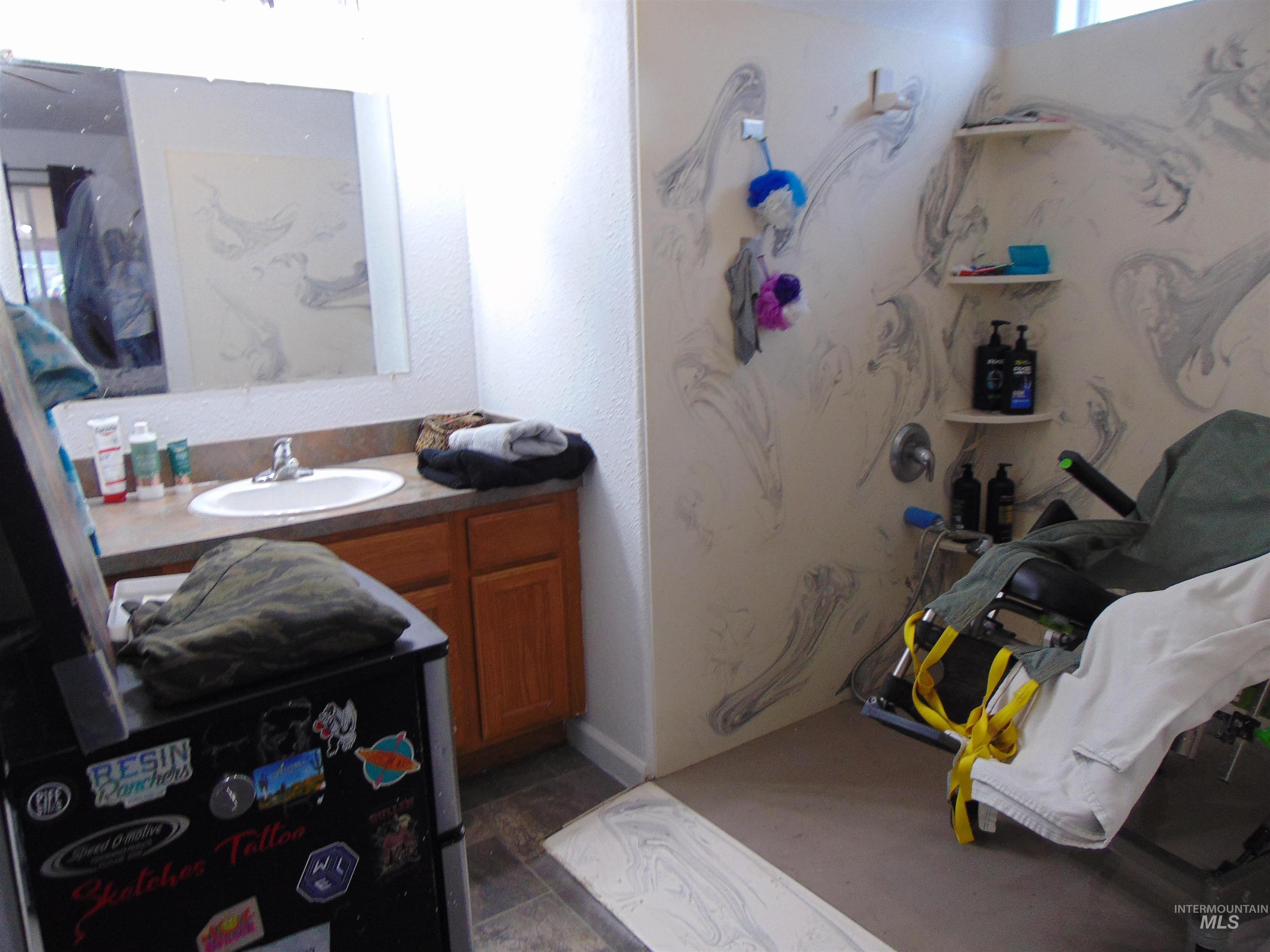 30 Maple Dr., Weiser, Idaho 83672, 3 Bedrooms, 2 Bathrooms, Residential For Sale, Price $399,000, 98975307