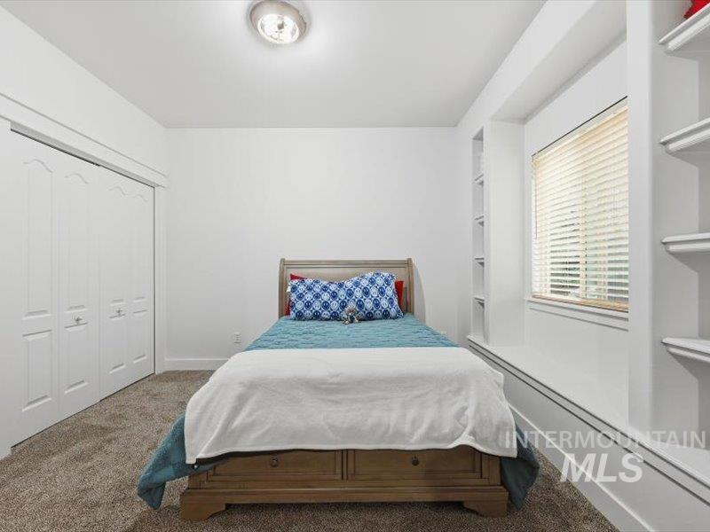 2684 W Lost Rapids, Meridian, Idaho 83646, 4 Bedrooms, 2.5 Bathrooms, Residential For Sale, Price $799,900,MLS 98975309