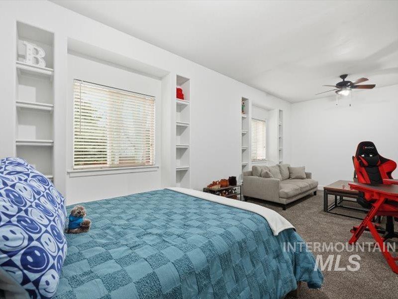 2684 W Lost Rapids, Meridian, Idaho 83646, 4 Bedrooms, 2.5 Bathrooms, Residential For Sale, Price $799,900,MLS 98975309