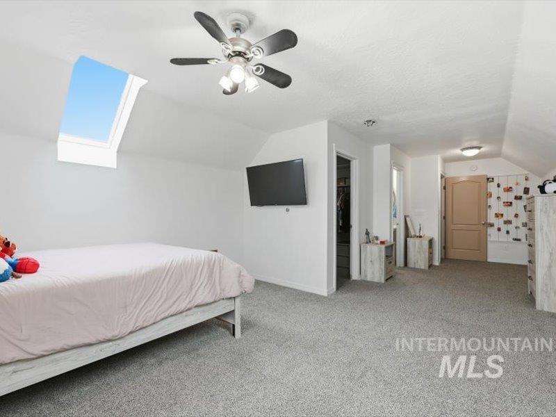 2684 W Lost Rapids, Meridian, Idaho 83646, 4 Bedrooms, 2.5 Bathrooms, Residential For Sale, Price $799,900,MLS 98975309