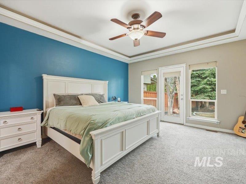 2684 W Lost Rapids, Meridian, Idaho 83646, 4 Bedrooms, 2.5 Bathrooms, Residential For Sale, Price $799,900,MLS 98975309