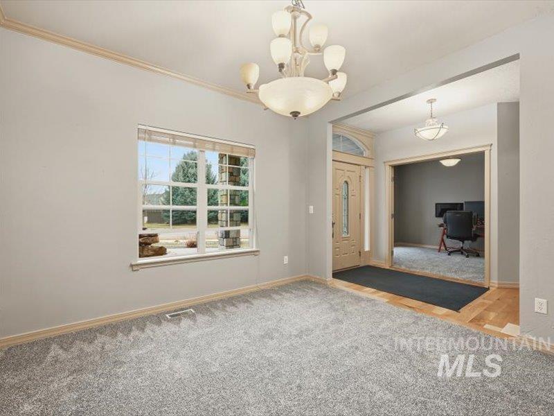 2684 W Lost Rapids, Meridian, Idaho 83646, 4 Bedrooms, 2.5 Bathrooms, Residential For Sale, Price $799,900,MLS 98975309