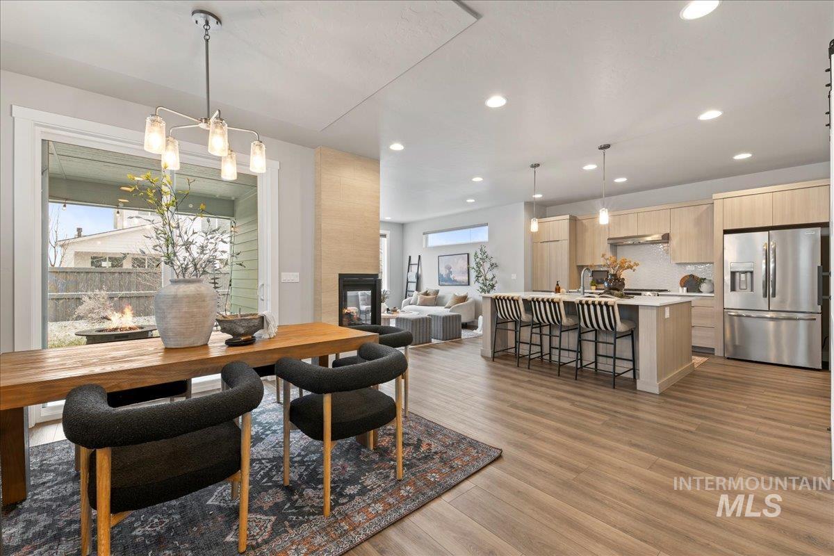 10239 Silversun St, Nampa, Idaho 83687, 4 Bedrooms, 2.5 Bathrooms, Residential For Sale, Price $470,000,MLS 98975310