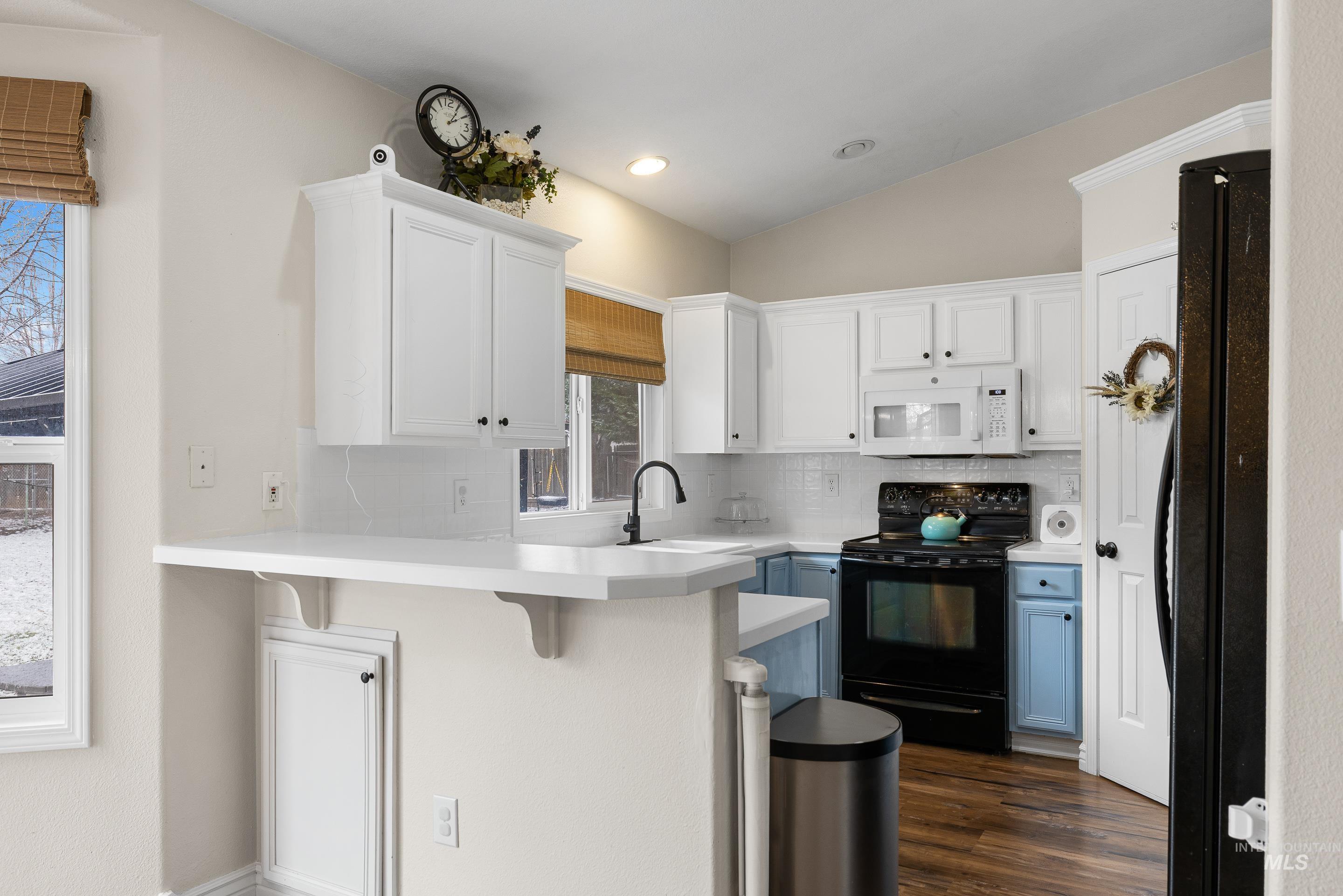 2600 W Creekstone, Meridian, Idaho 83642, 4 Bedrooms, 3 Bathrooms, Residential For Sale, Price $475,000,MLS 98975311