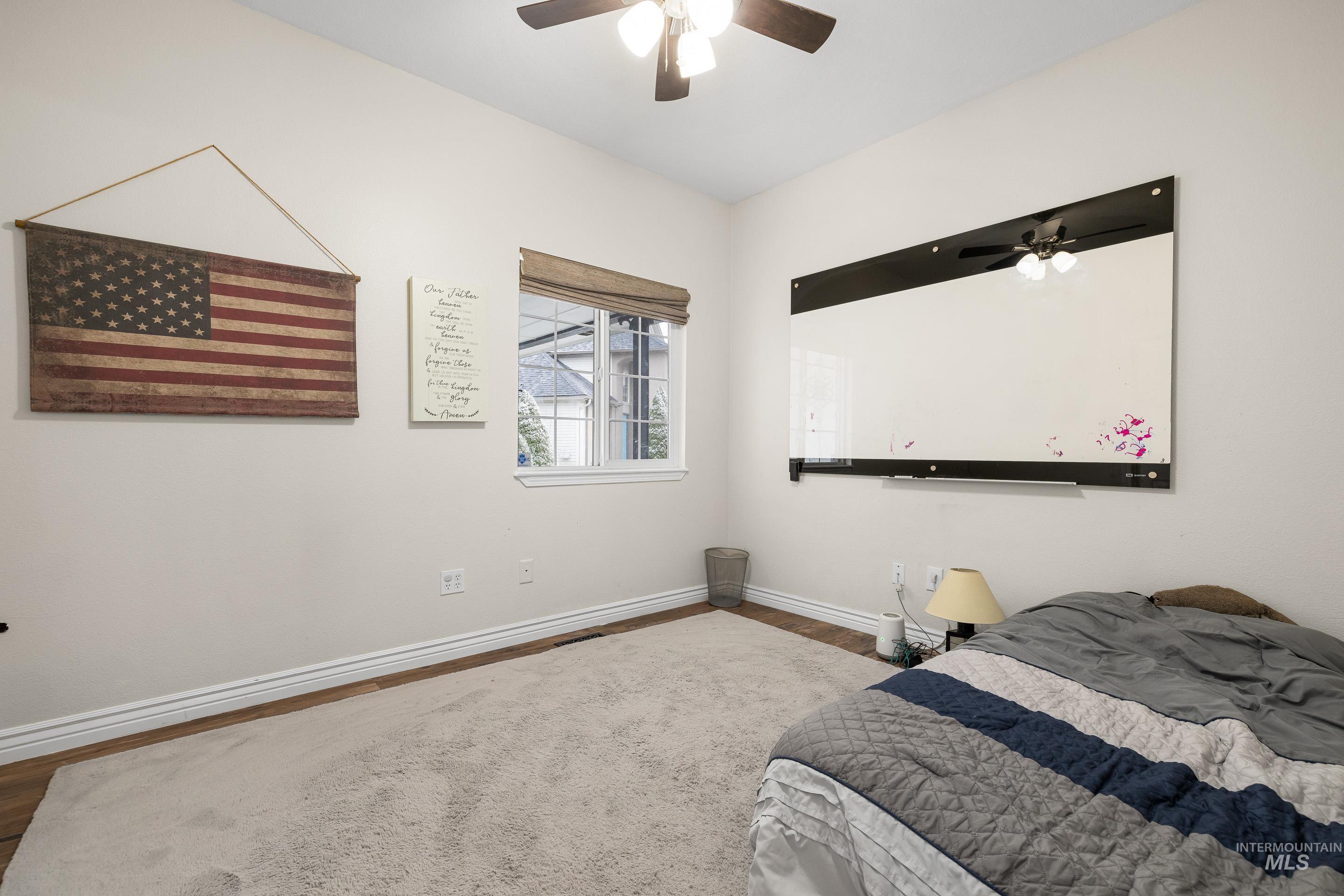 2600 W Creekstone, Meridian, Idaho 83642, 4 Bedrooms, 3 Bathrooms, Residential For Sale, Price $475,000,MLS 98975311