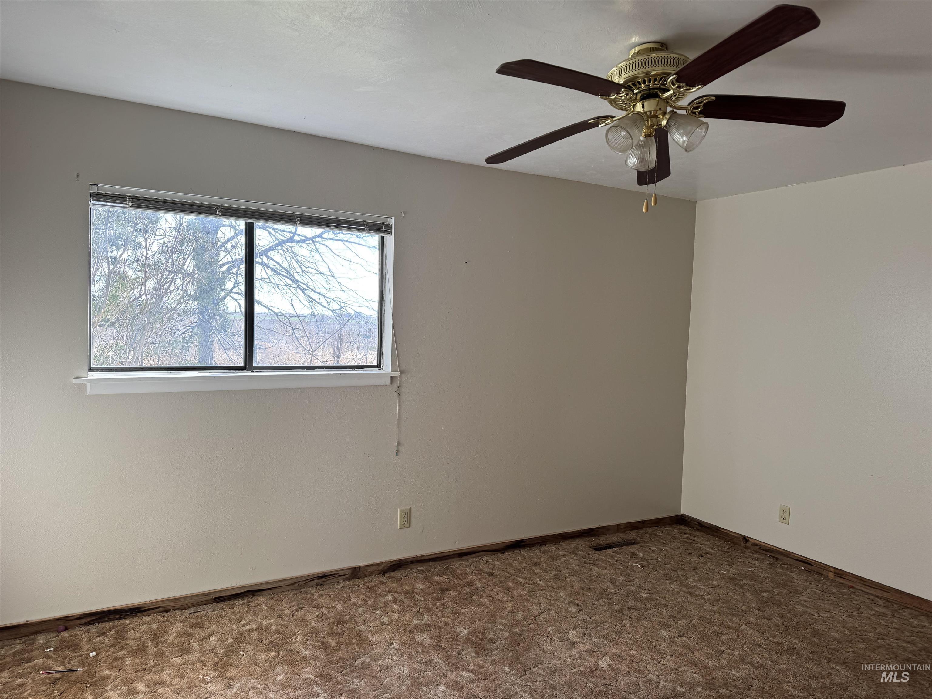 755 E 1950 S, Bliss, Idaho 83314, 2 Bedrooms, 2 Bathrooms, Residential For Sale, Price $350,000,MLS 98975313