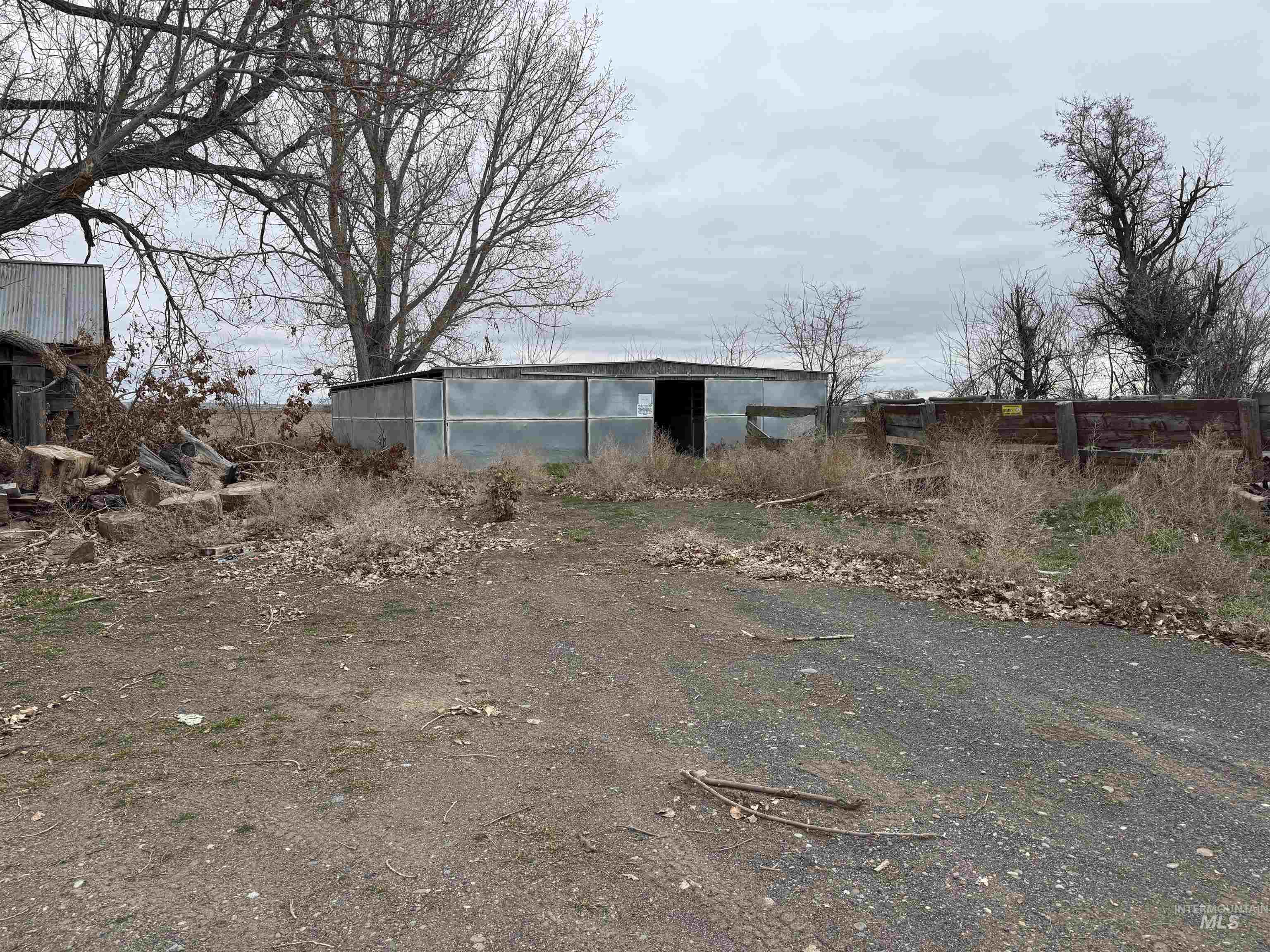 755 E 1950 S, Bliss, Idaho 83314, 2 Bedrooms, 2 Bathrooms, Residential For Sale, Price $350,000,MLS 98975313