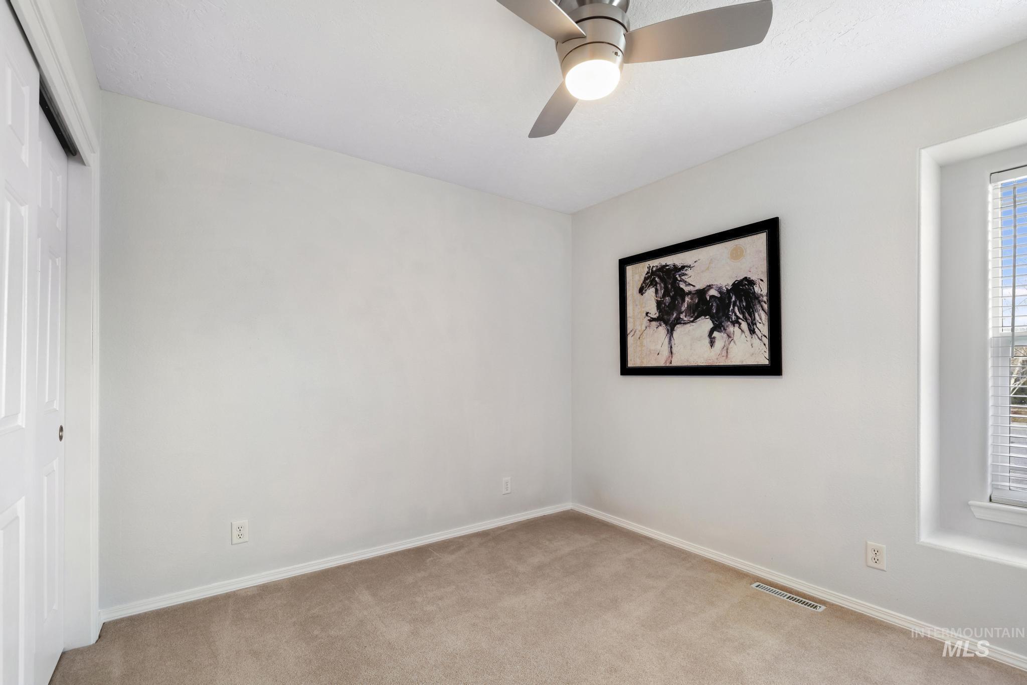 733 Oleary Way, Twin Falls, Idaho 83301-8235, 3 Bedrooms, 2 Bathrooms, Residential For Sale, Price $349,900,MLS 98975315