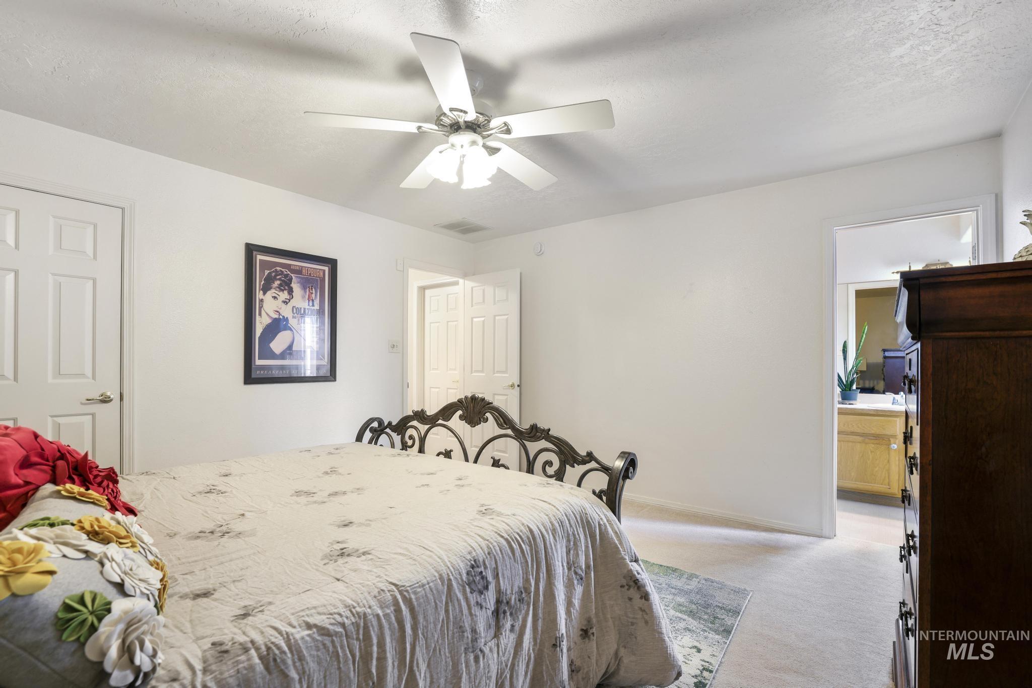 733 Oleary Way, Twin Falls, Idaho 83301-8235, 3 Bedrooms, 2 Bathrooms, Residential For Sale, Price $349,900,MLS 98975315