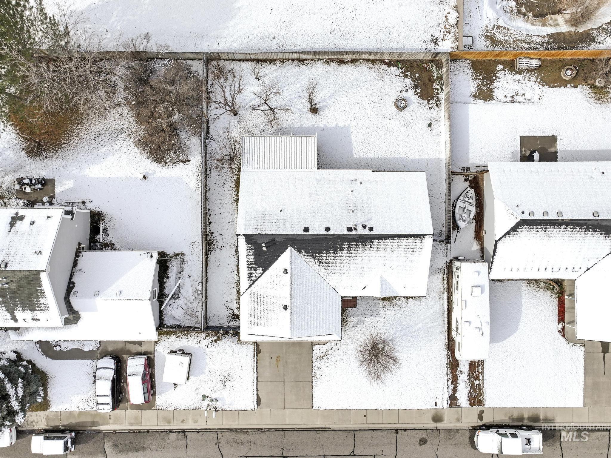 733 Oleary Way, Twin Falls, Idaho 83301-8235, 3 Bedrooms, 2 Bathrooms, Residential For Sale, Price $349,900,MLS 98975315