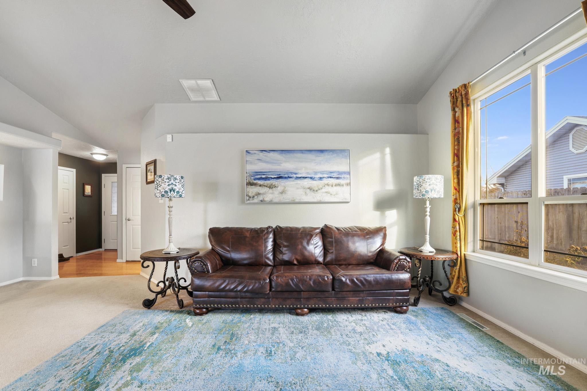 733 Oleary Way, Twin Falls, Idaho 83301-8235, 3 Bedrooms, 2 Bathrooms, Residential For Sale, Price $349,900,MLS 98975315