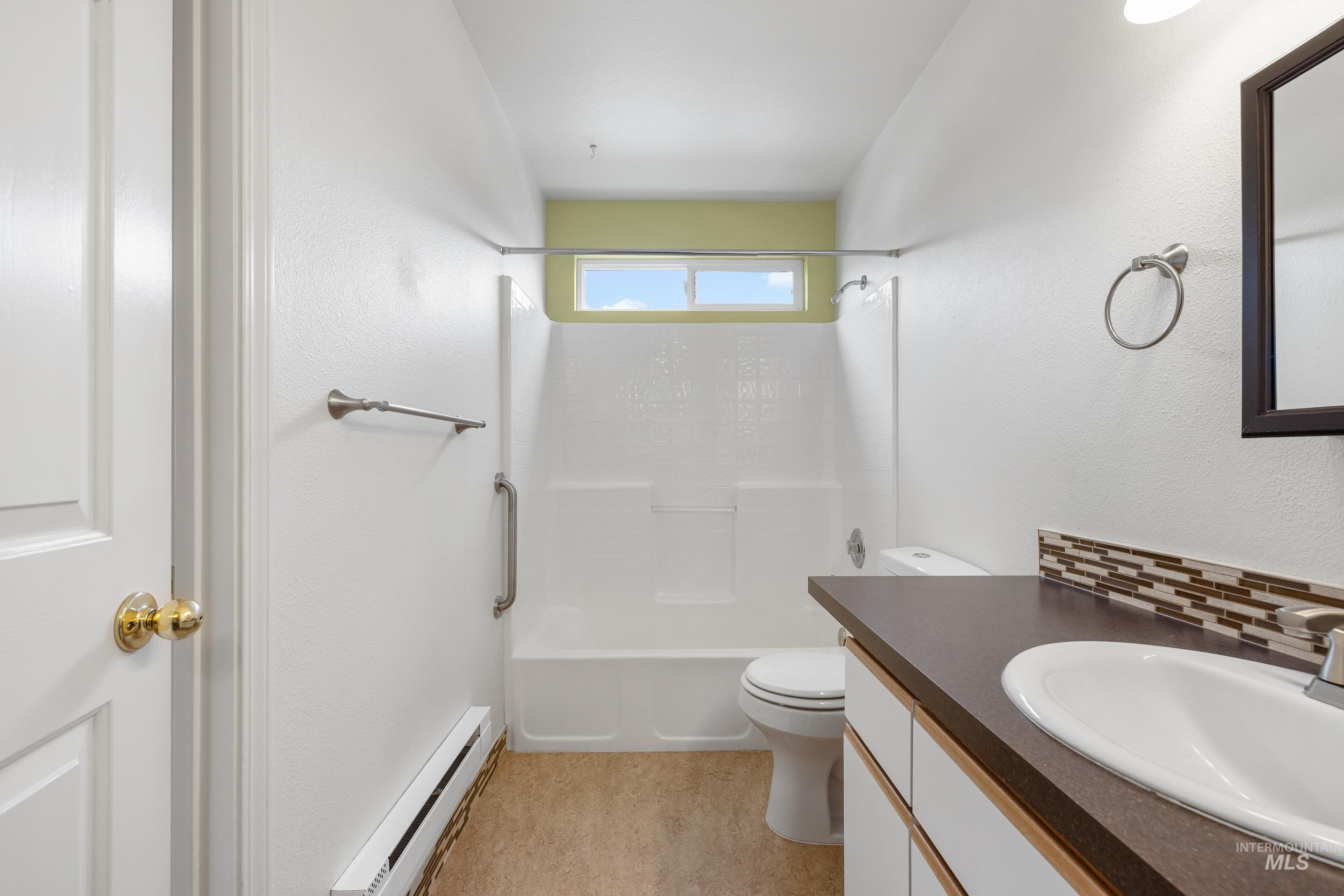 3962 W Adobe ct, Boise, Idaho 83705, 2 Bedrooms, 2 Bathrooms, Residential For Sale, Price $345,000,MLS 98975316