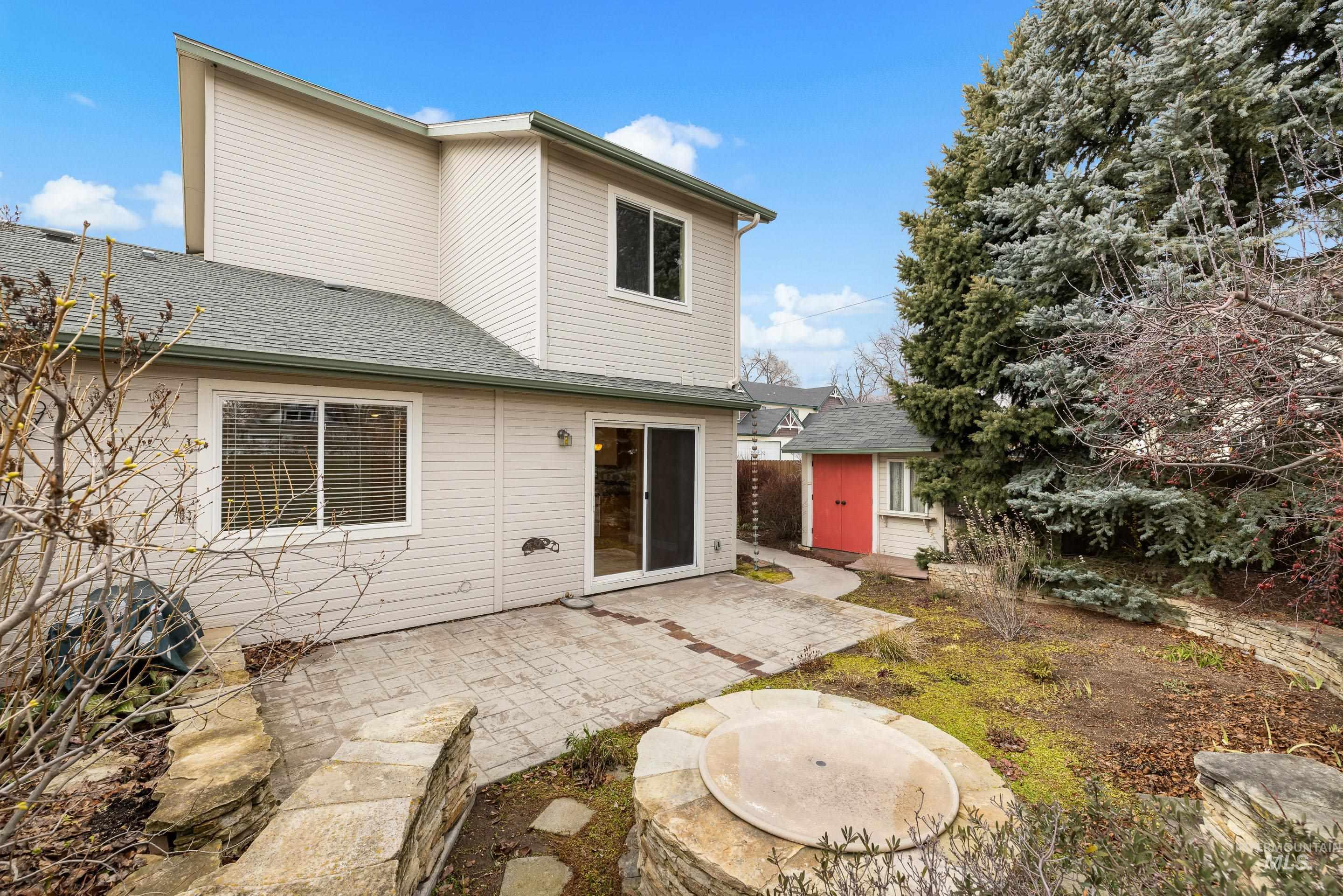 3962 W Adobe ct, Boise, Idaho 83705, 2 Bedrooms, 2 Bathrooms, Residential For Sale, Price $345,000,MLS 98975316