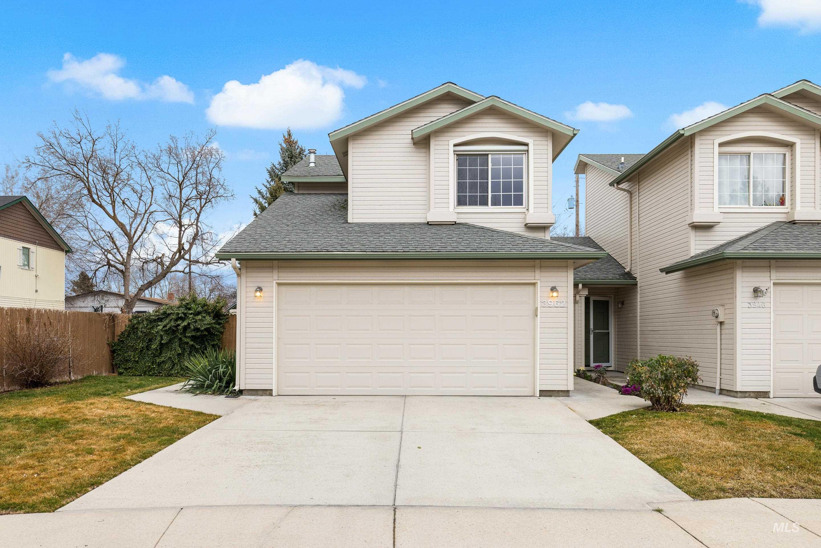 3962 W Adobe ct, Boise, Idaho 83705, 2 Bedrooms, 2 Bathrooms, Residential For Sale, Price $345,000,MLS 98975316