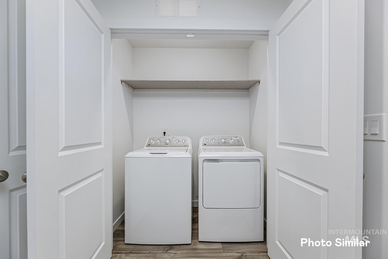 8604 E Dove Field Dr, Nampa, Idaho 83687, 4 Bedrooms, 2 Bathrooms, Residential For Sale, Price $427,000,MLS 98975318