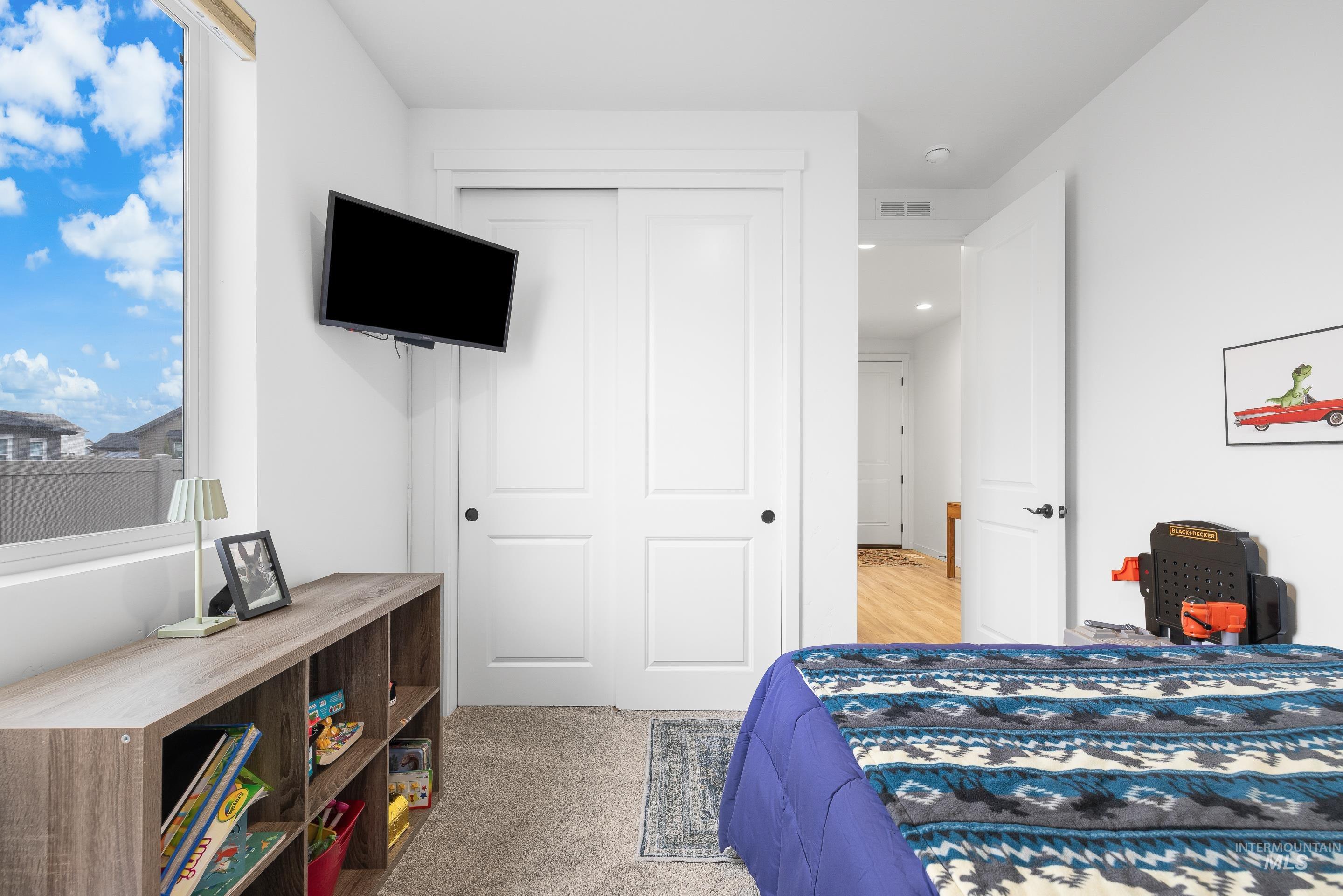 8794 E Daffodil St, Nampa, Idaho 83687, 3 Bedrooms, 2 Bathrooms, Residential For Sale, Price $550,000, 98975320