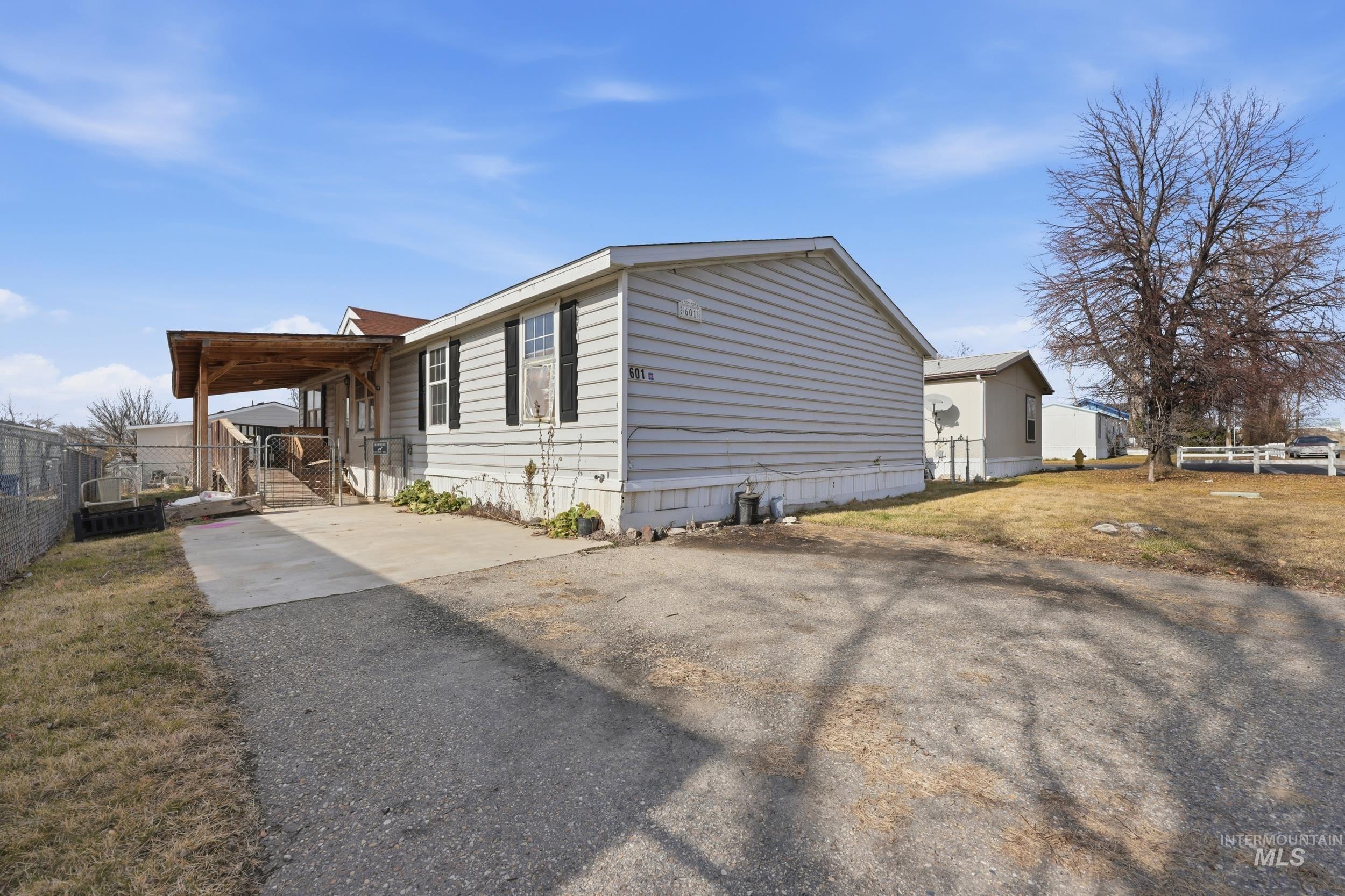 601 N 42nd St, Nampa, Idaho 83651, 4 Bedrooms, 2 Bathrooms, Residential For Sale, Price $105,000,MLS 98975321