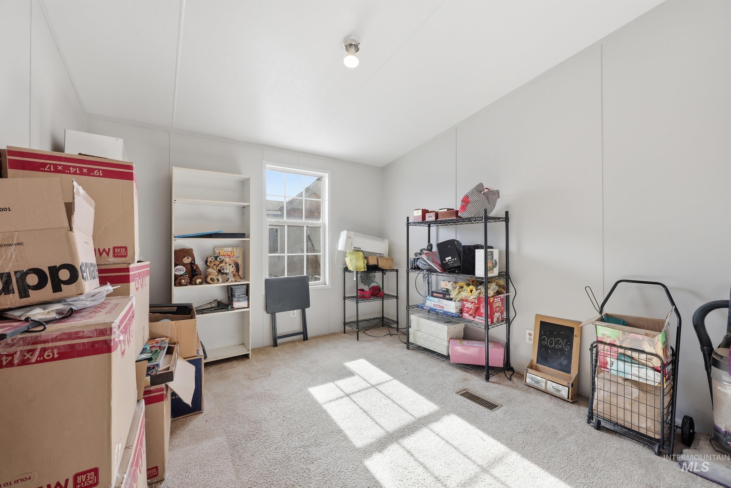 601 N 42nd St, Nampa, Idaho 83651, 4 Bedrooms, 2 Bathrooms, Residential For Sale, Price $105,000,MLS 98975321