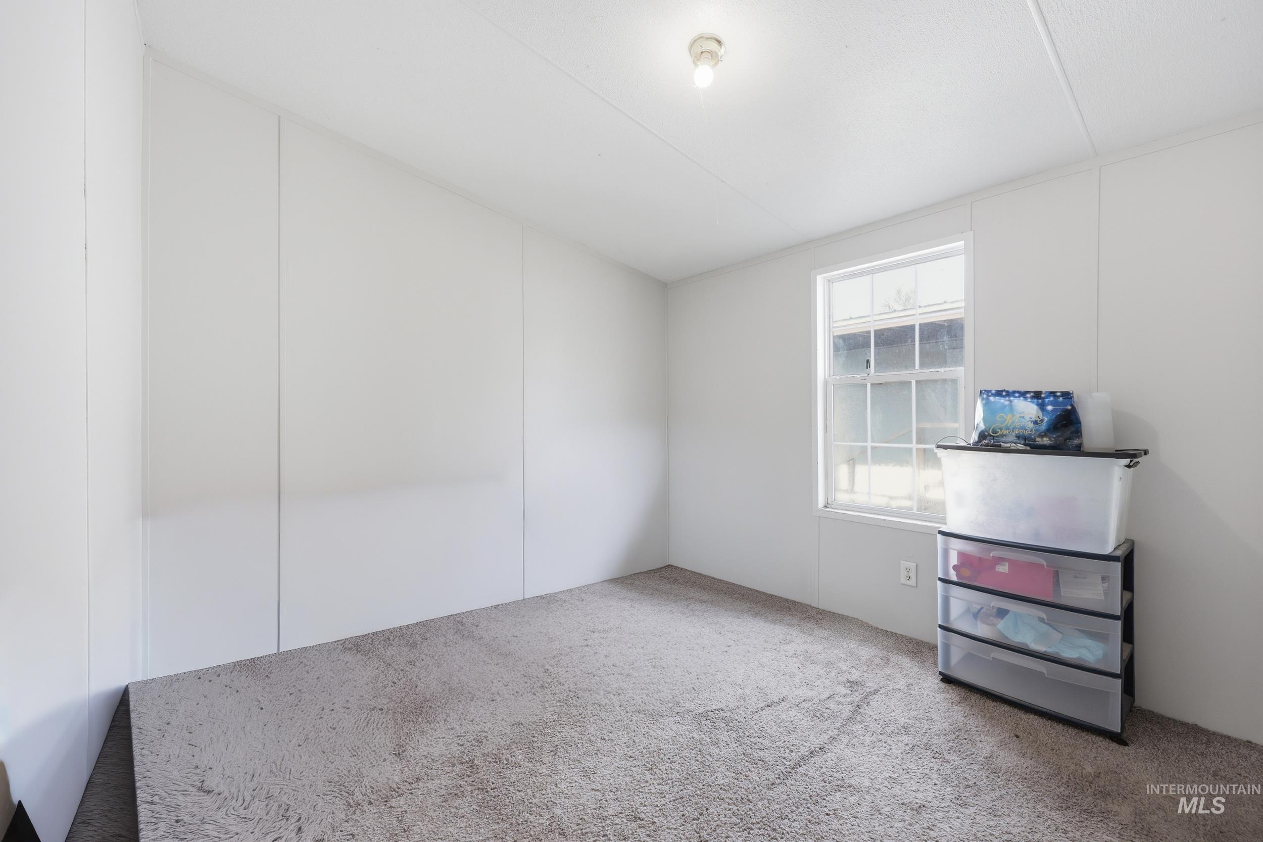 601 N 42nd St, Nampa, Idaho 83651, 4 Bedrooms, 2 Bathrooms, Residential For Sale, Price $105,000,MLS 98975321