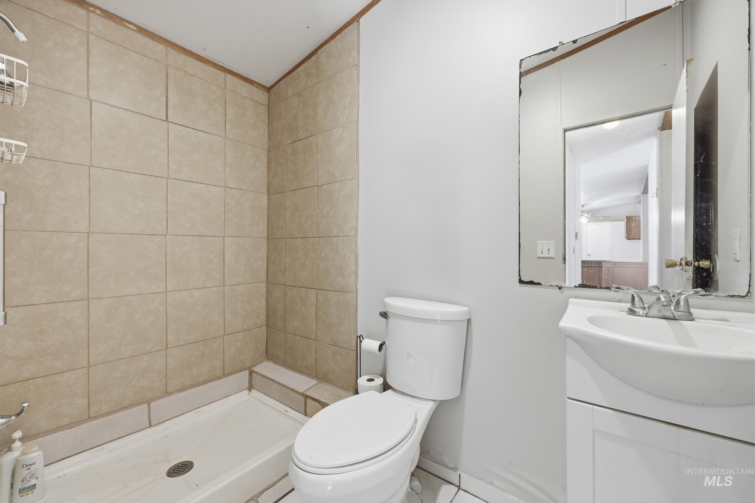 601 N 42nd St, Nampa, Idaho 83651, 4 Bedrooms, 2 Bathrooms, Residential For Sale, Price $105,000,MLS 98975321