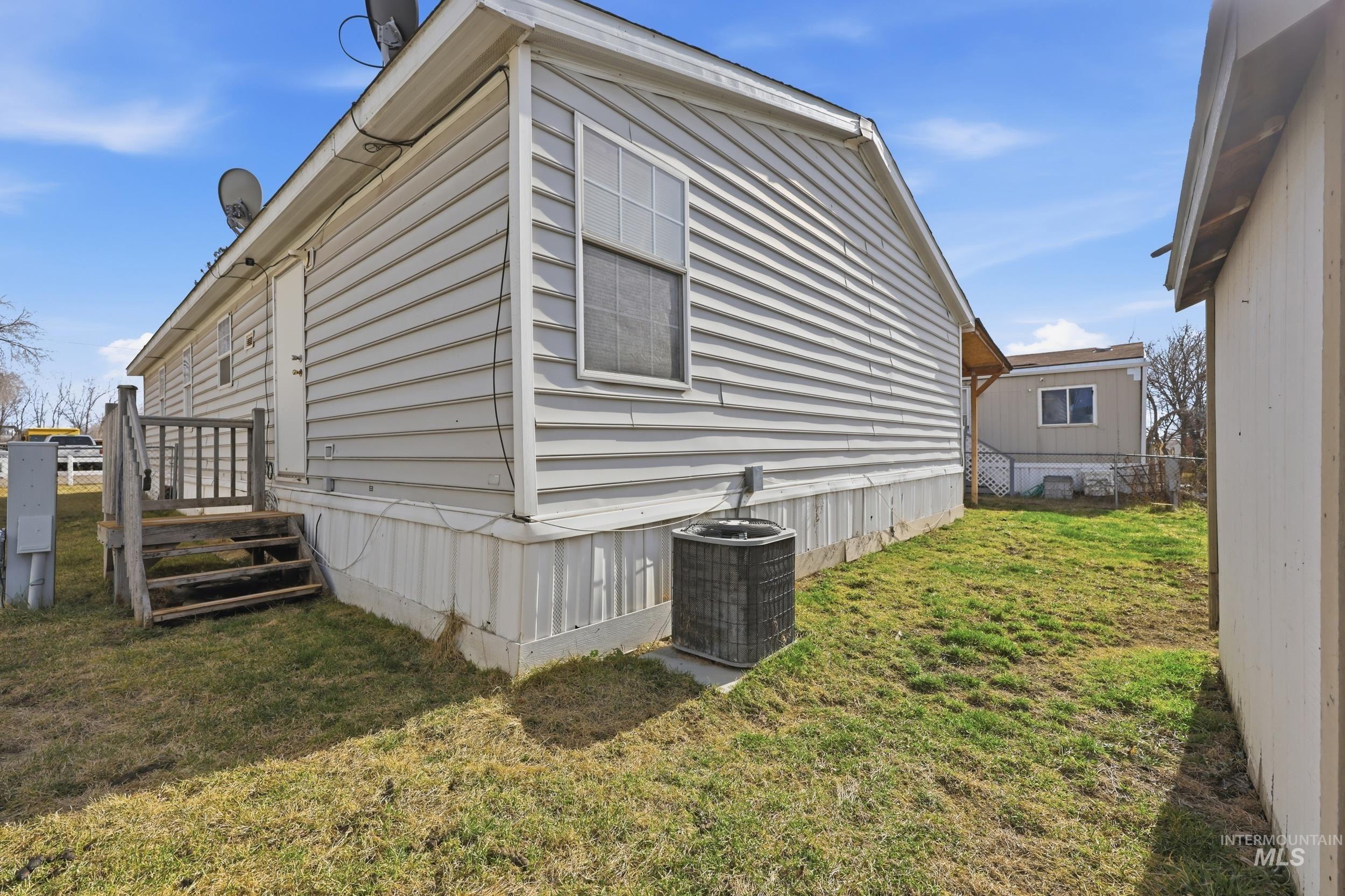 601 N 42nd St, Nampa, Idaho 83651, 4 Bedrooms, 2 Bathrooms, Residential For Sale, Price $105,000,MLS 98975321