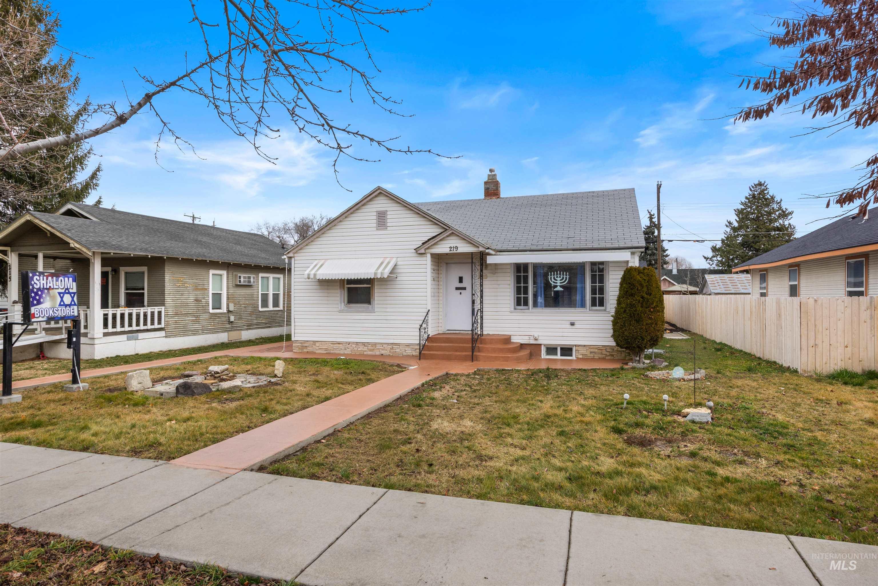 219 Cleveland Blvd, Caldwell, Idaho 83605, 3 Bedrooms, 2 Bathrooms, Residential For Sale, Price $499,900,MLS 98975323