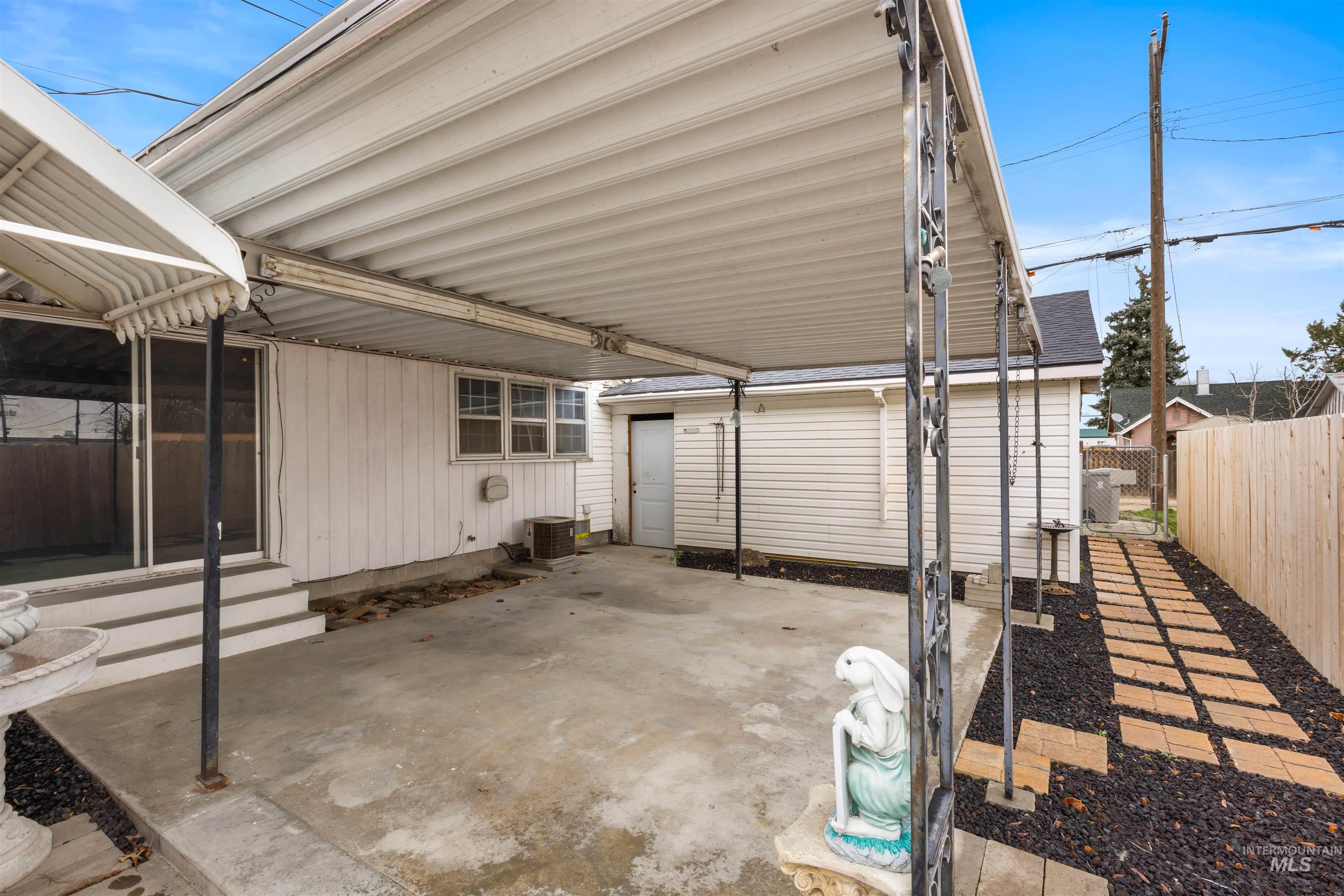 219 Cleveland Blvd, Caldwell, Idaho 83605, 3 Bedrooms, 2 Bathrooms, Residential For Sale, Price $499,900,MLS 98975323