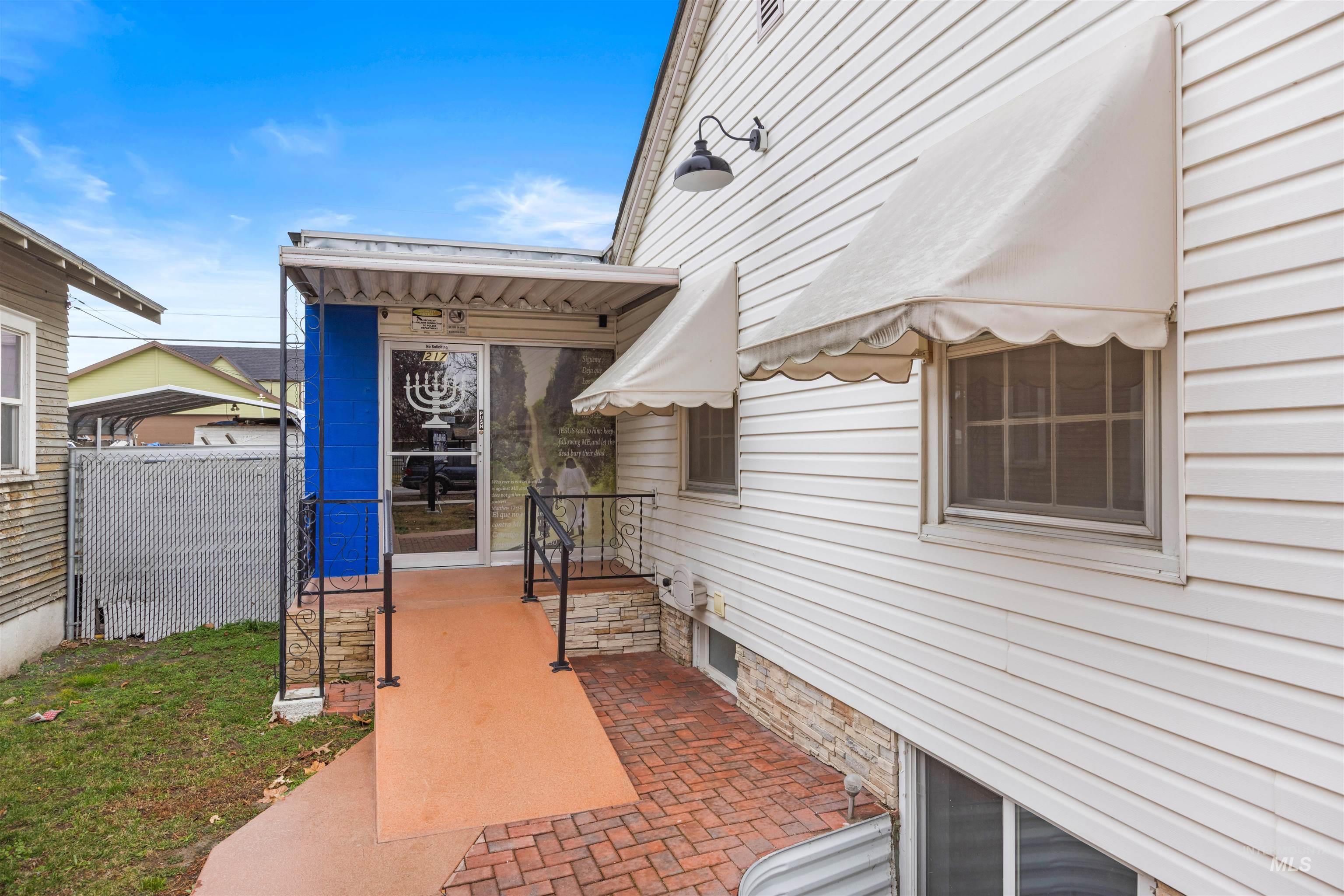 219 Cleveland Blvd, Caldwell, Idaho 83605, 3 Bedrooms, 2 Bathrooms, Residential For Sale, Price $499,900,MLS 98975323