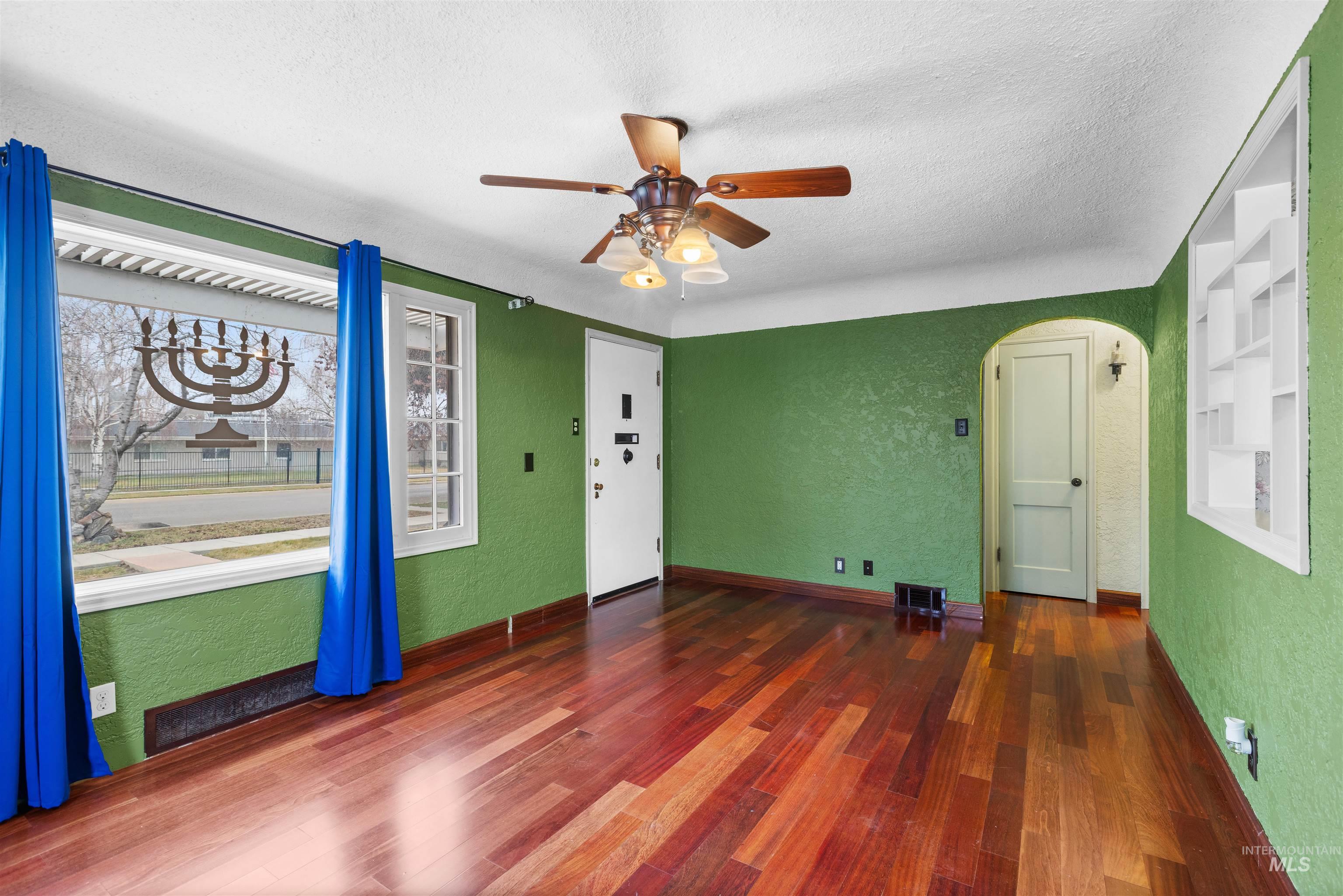 219 Cleveland Blvd, Caldwell, Idaho 83605, 3 Bedrooms, 2 Bathrooms, Residential For Sale, Price $499,900,MLS 98975323