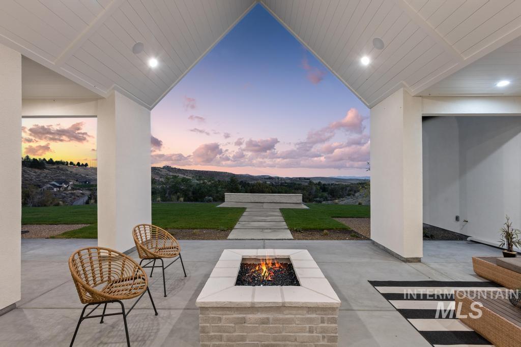 6400 N High Valley Way, Eagle, Idaho 83714, 4 Bedrooms, 4 Bathrooms, Residential For Sale, Price $2,599,000,MLS 98975325