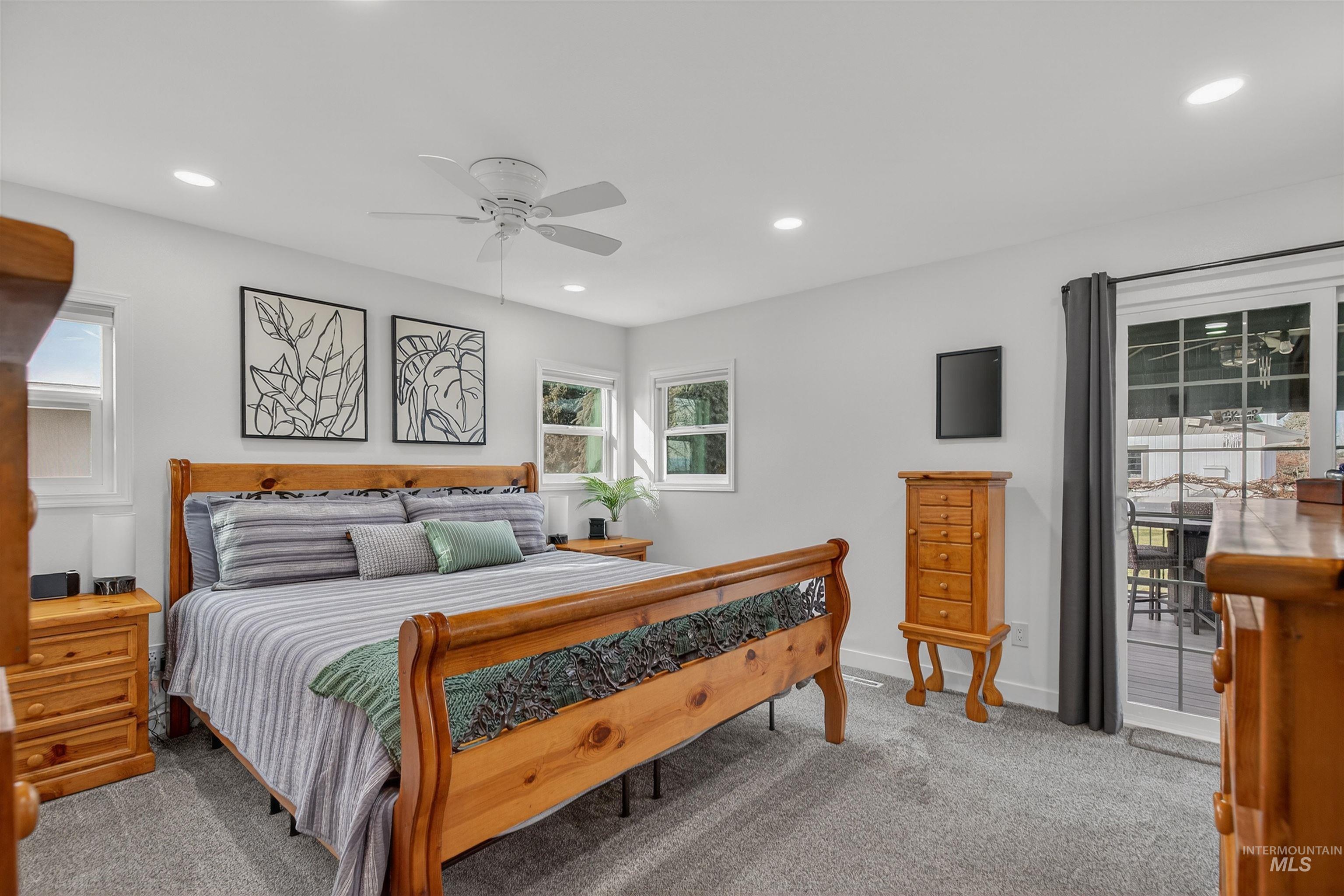 917 Cedar Avenue, Lewiston, Idaho 83501, 4 Bedrooms, 2.5 Bathrooms, Residential For Sale, Price $689,900, 98975331