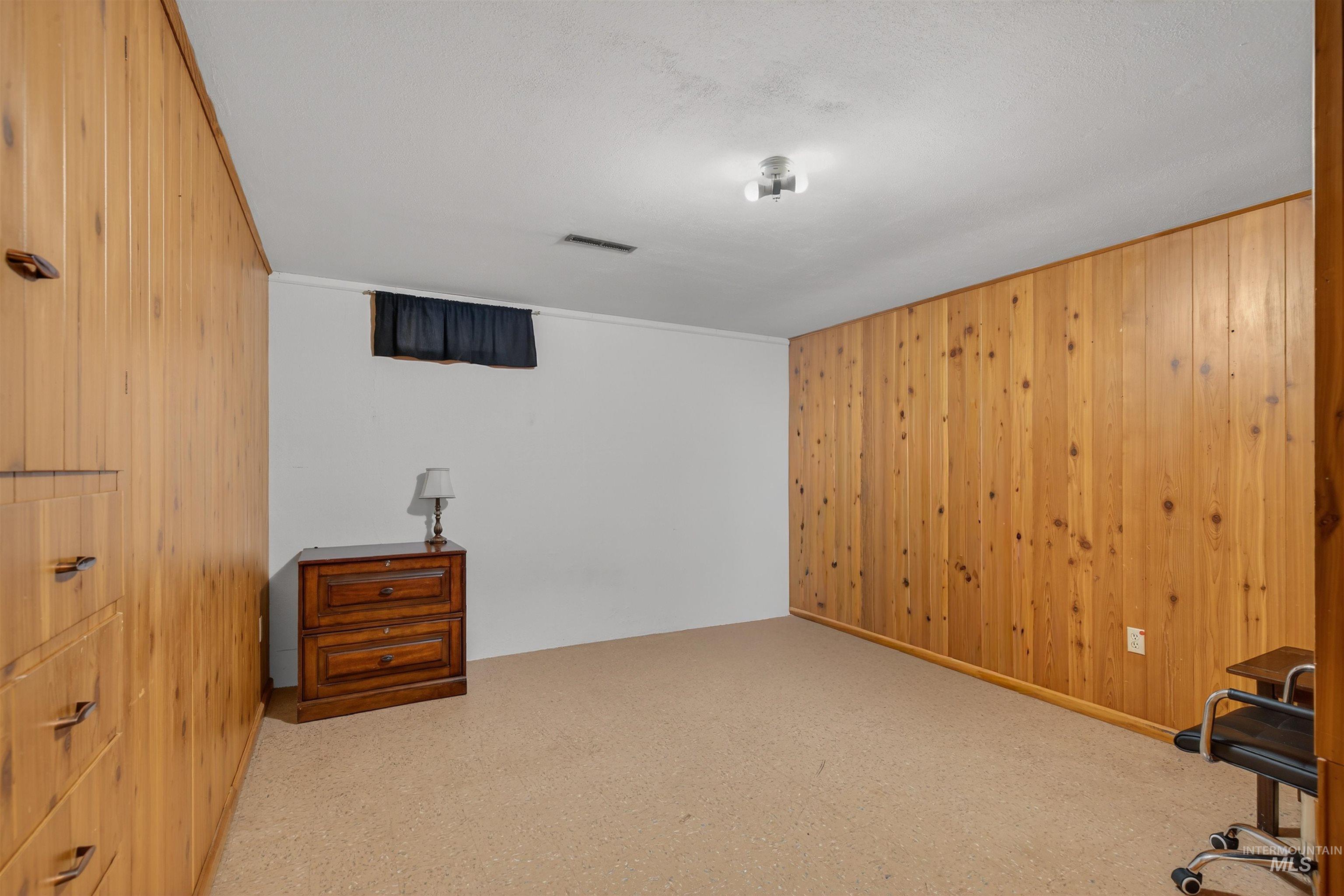 917 Cedar Avenue, Lewiston, Idaho 83501, 4 Bedrooms, 2.5 Bathrooms, Residential For Sale, Price $689,900, 98975331