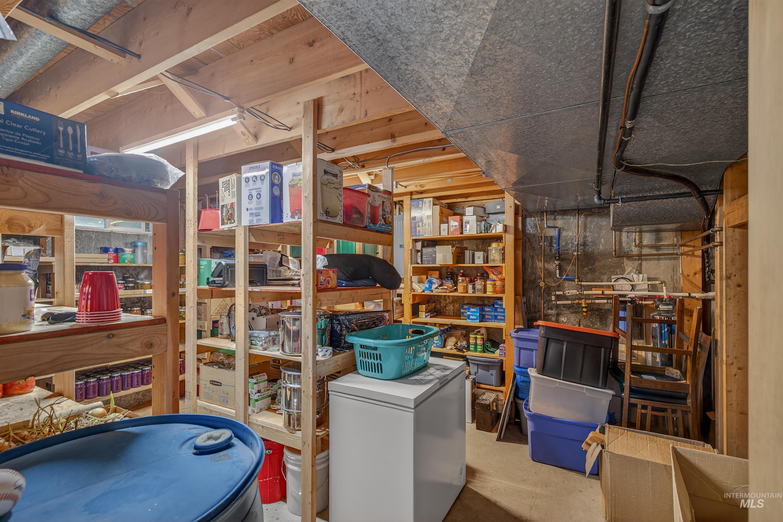 917 Cedar Avenue, Lewiston, Idaho 83501, 4 Bedrooms, 2.5 Bathrooms, Residential For Sale, Price $689,900, 98975331