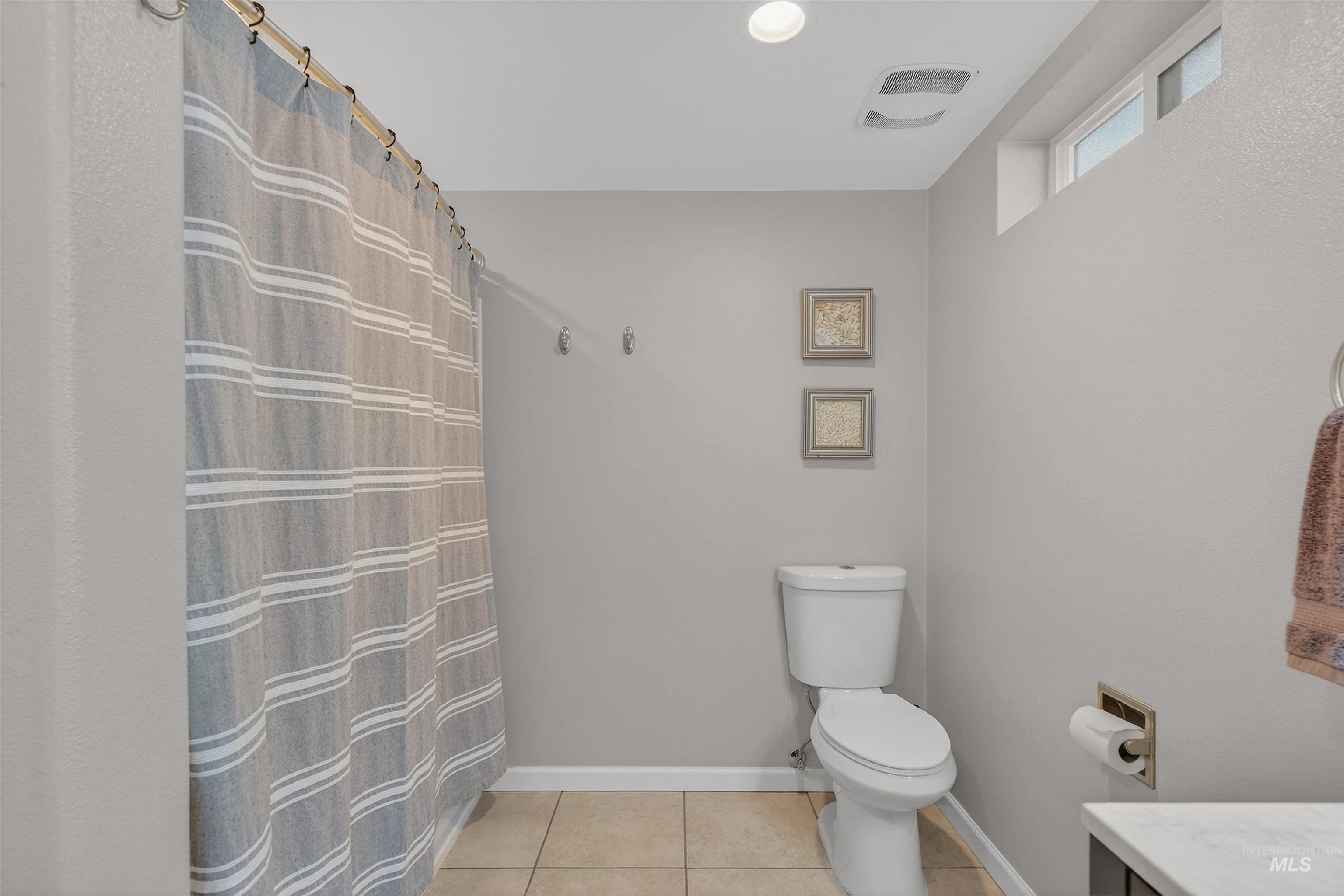 917 Cedar Avenue, Lewiston, Idaho 83501, 4 Bedrooms, 2.5 Bathrooms, Residential For Sale, Price $689,900, 98975331