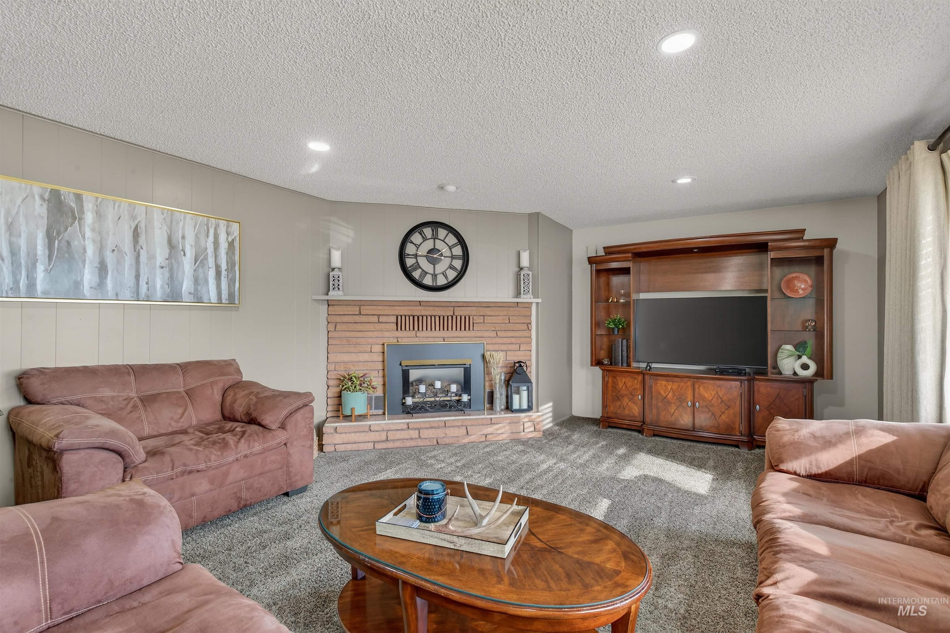 917 Cedar Avenue, Lewiston, Idaho 83501, 4 Bedrooms, 2.5 Bathrooms, Residential For Sale, Price $689,900, 98975331