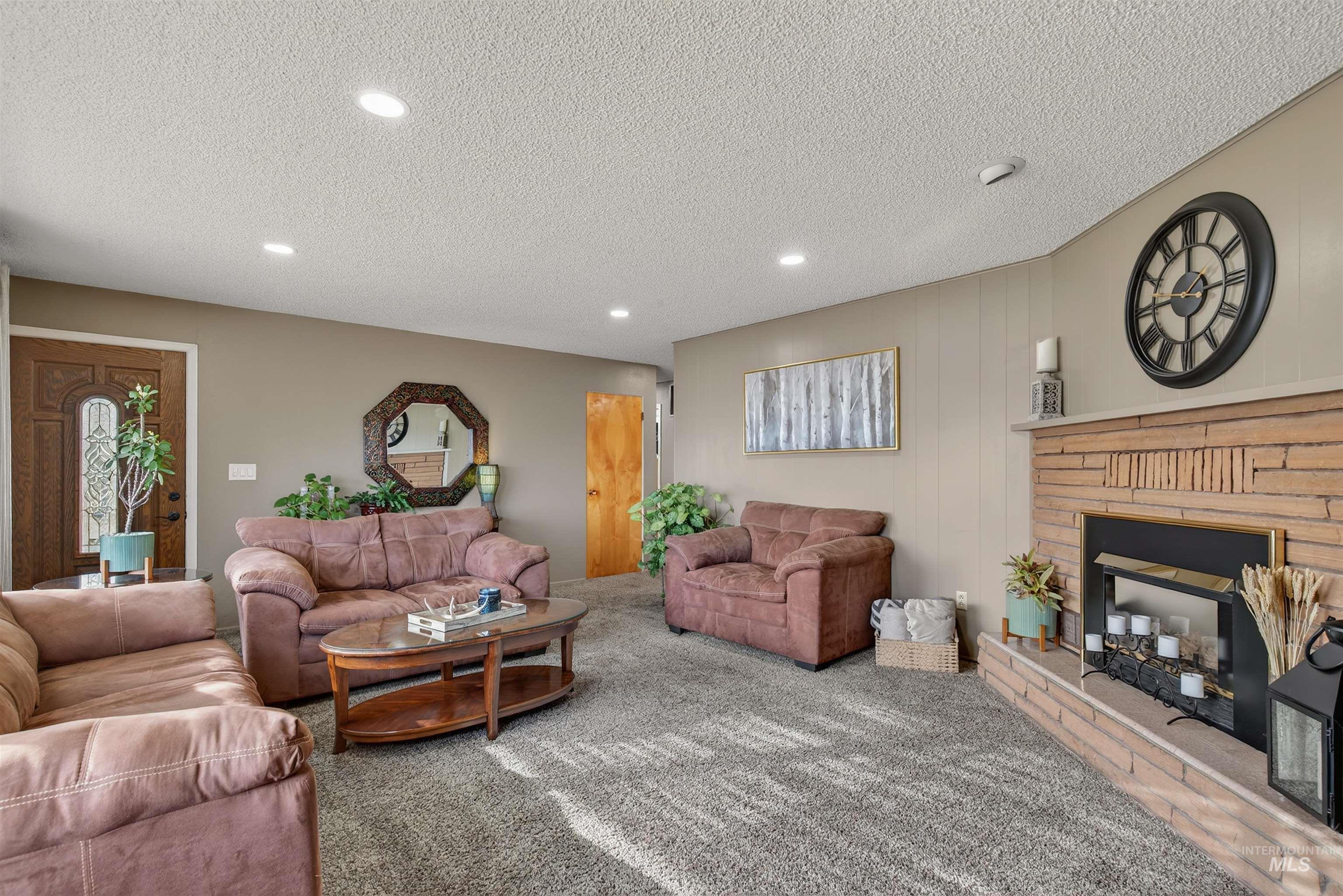 917 Cedar Avenue, Lewiston, Idaho 83501, 4 Bedrooms, 2.5 Bathrooms, Residential For Sale, Price $689,900, 98975331