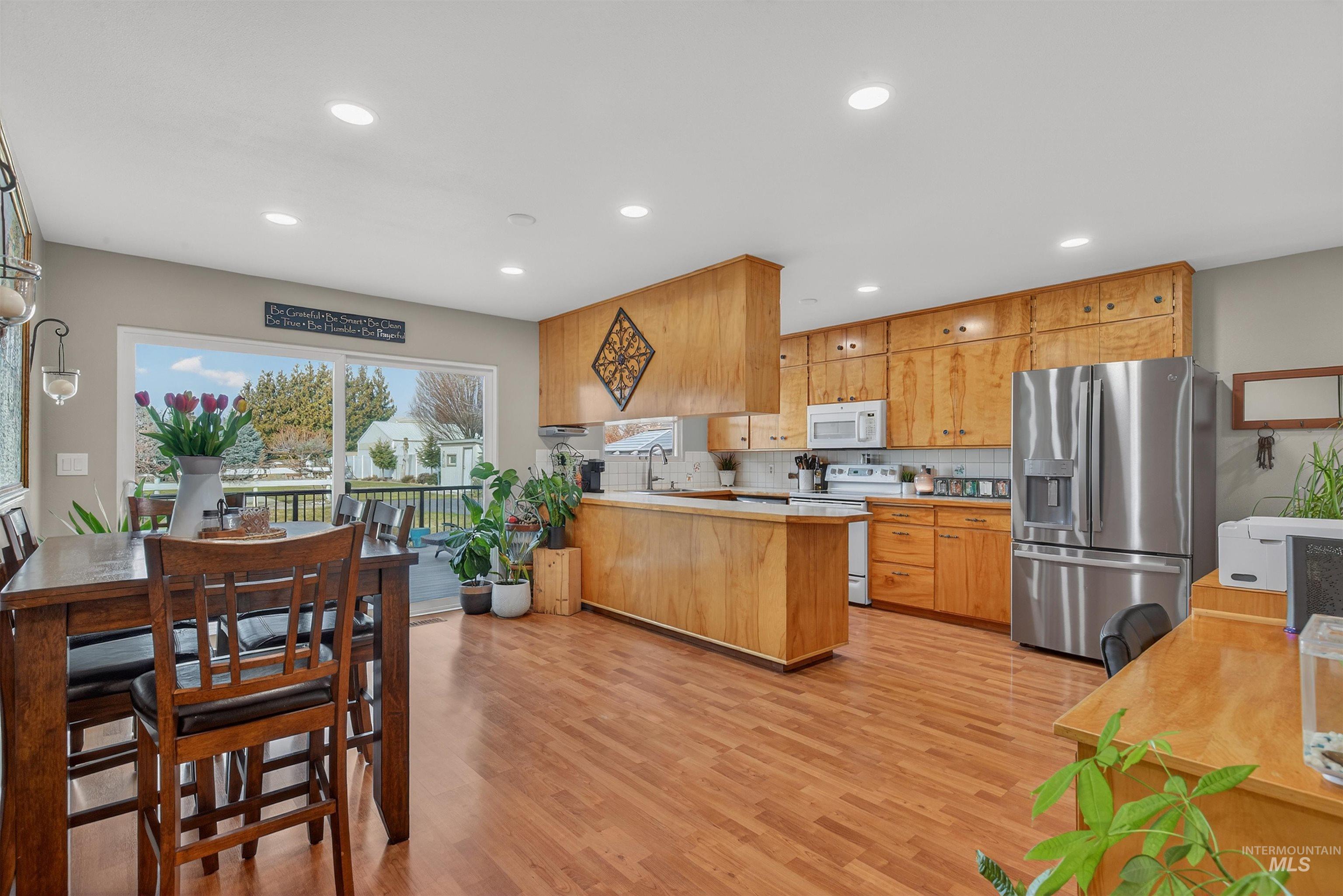 917 Cedar Avenue, Lewiston, Idaho 83501, 4 Bedrooms, 2.5 Bathrooms, Residential For Sale, Price $689,900, 98975331