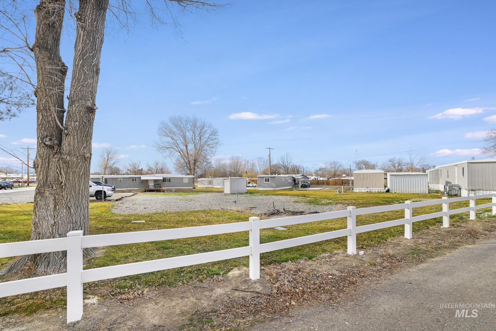 716 Sawtooth Ave, Buhl, Idaho 83316, Business/Commercial For Sale, Price $565,000,MLS 98975333