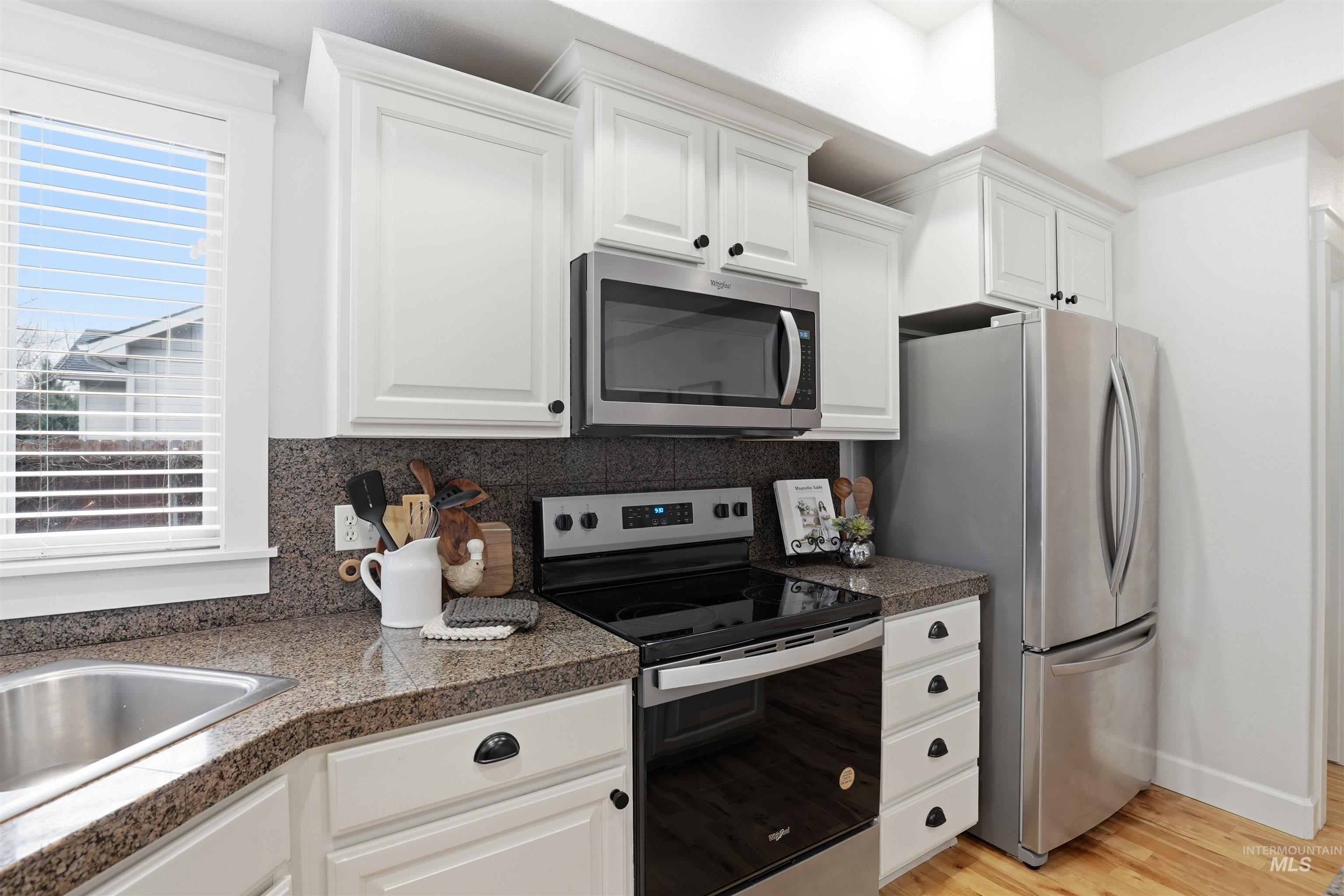 2326 E Wigle Dr, Meridian, Idaho 83646, 3 Bedrooms, 3 Bathrooms, Residential For Sale, Price $650,000, 98975334