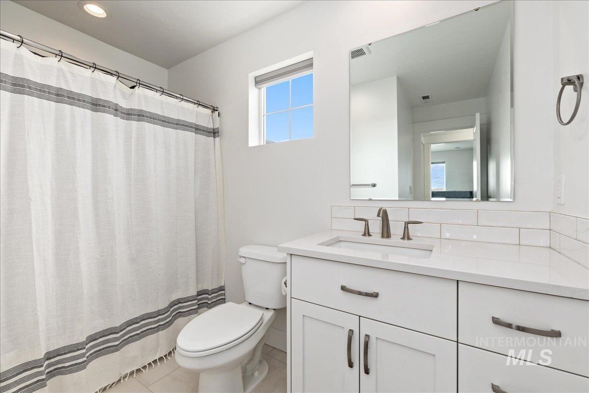 12987 S Nuova Way, Nampa, Idaho 83686, 3 Bedrooms, 2.5 Bathrooms, Residential For Sale, Price $499,000, 98975335