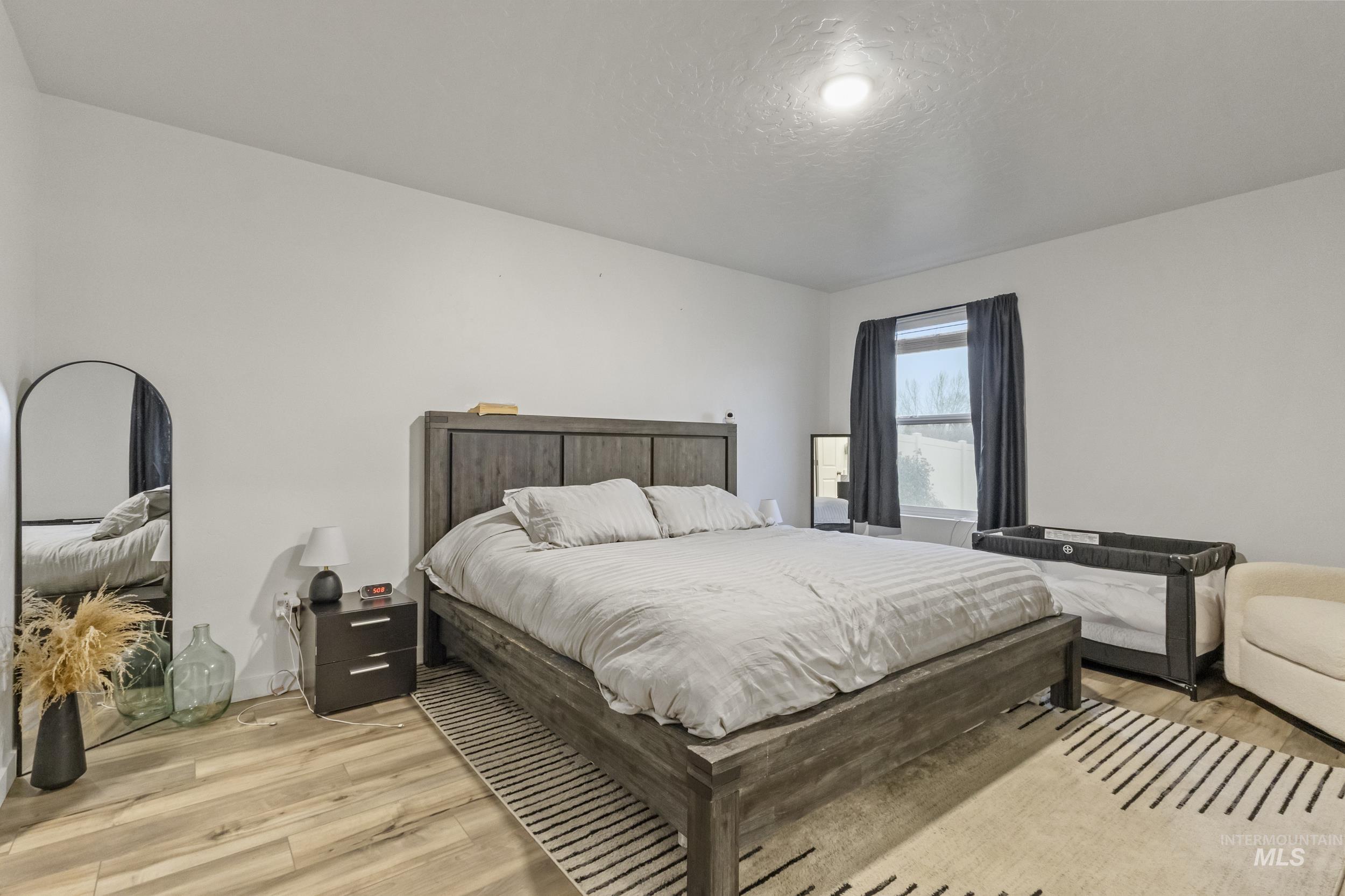 11065 W Hidden Point St, Star, Idaho 83669, 4 Bedrooms, 2.5 Bathrooms, Residential For Sale, Price $450,000, 98975336