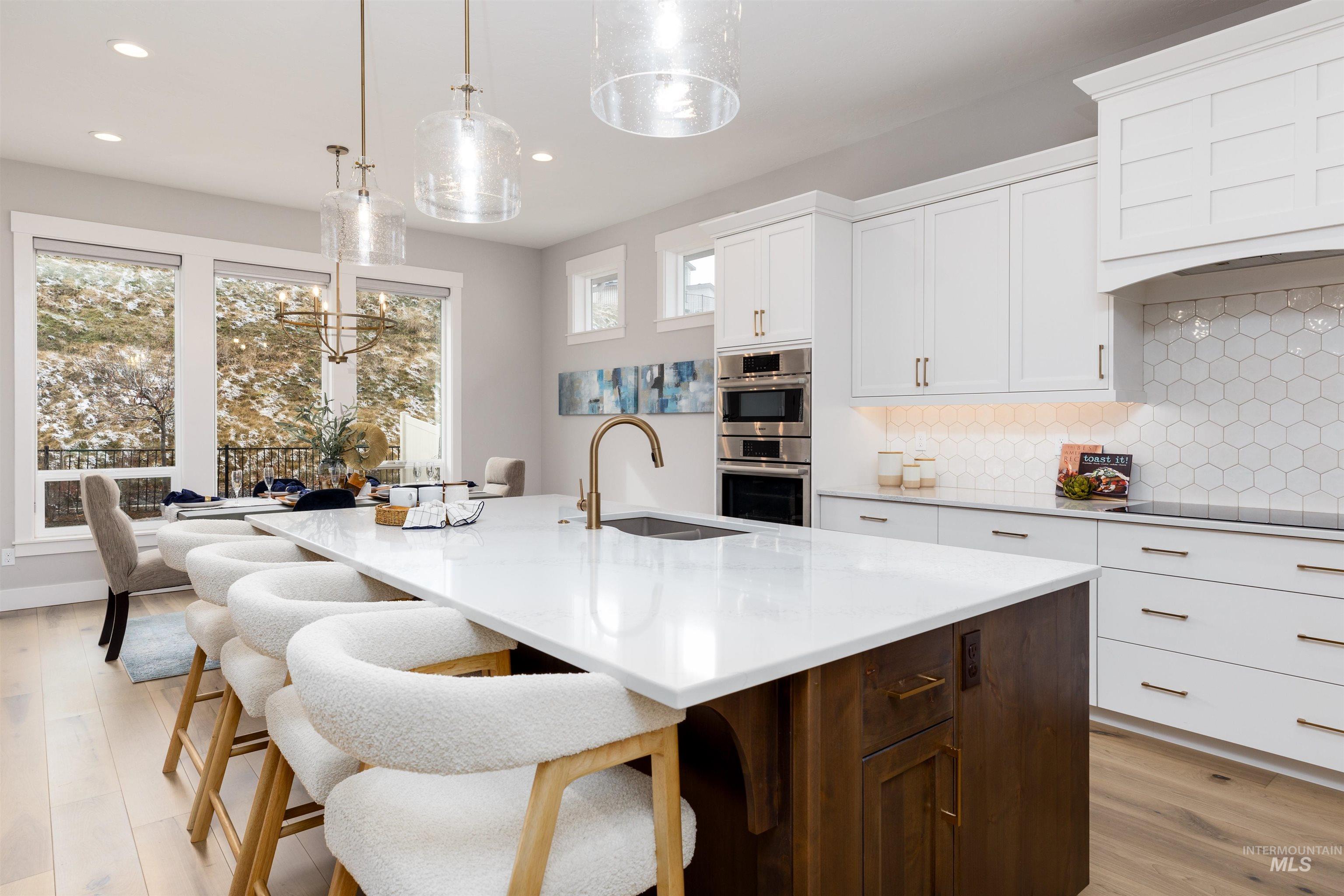 6121 S Cubola Way, Meridian, Idaho 83642, 4 Bedrooms, 2.5 Bathrooms, Residential For Sale, Price $879,000,MLS 98975338