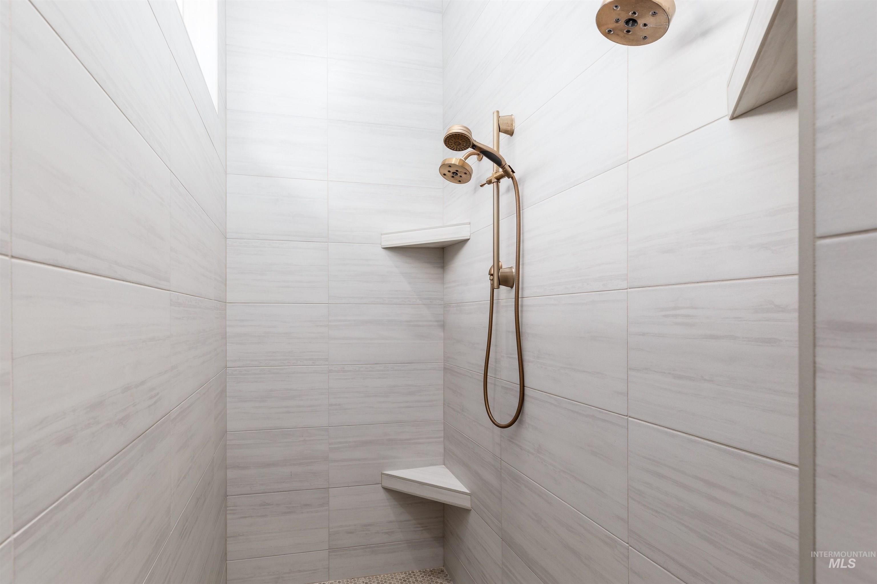 6121 S Cubola Way, Meridian, Idaho 83642, 4 Bedrooms, 2.5 Bathrooms, Residential For Sale, Price $879,000,MLS 98975338