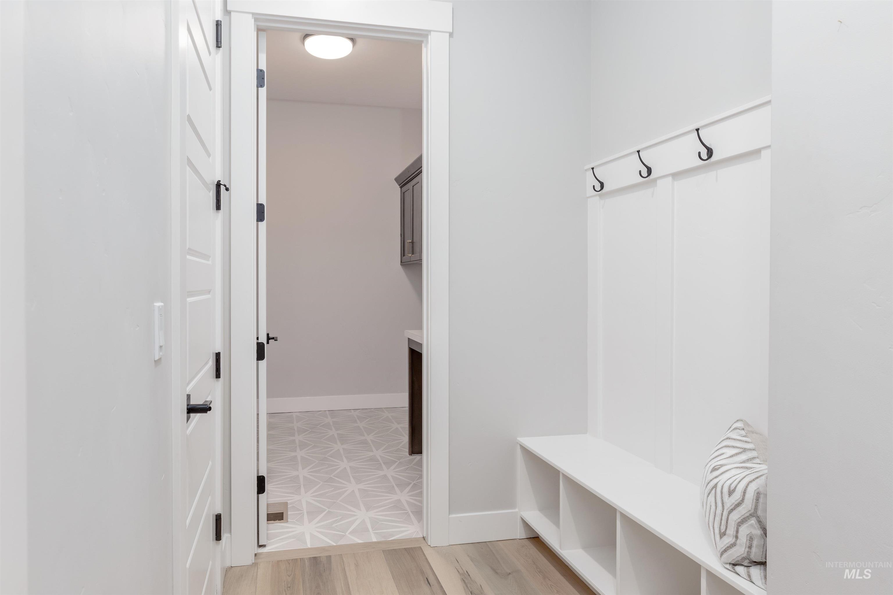 6121 S Cubola Way, Meridian, Idaho 83642, 3 Bedrooms, 2.5 Bathrooms, Residential For Sale, Price $849,900,MLS 98975338