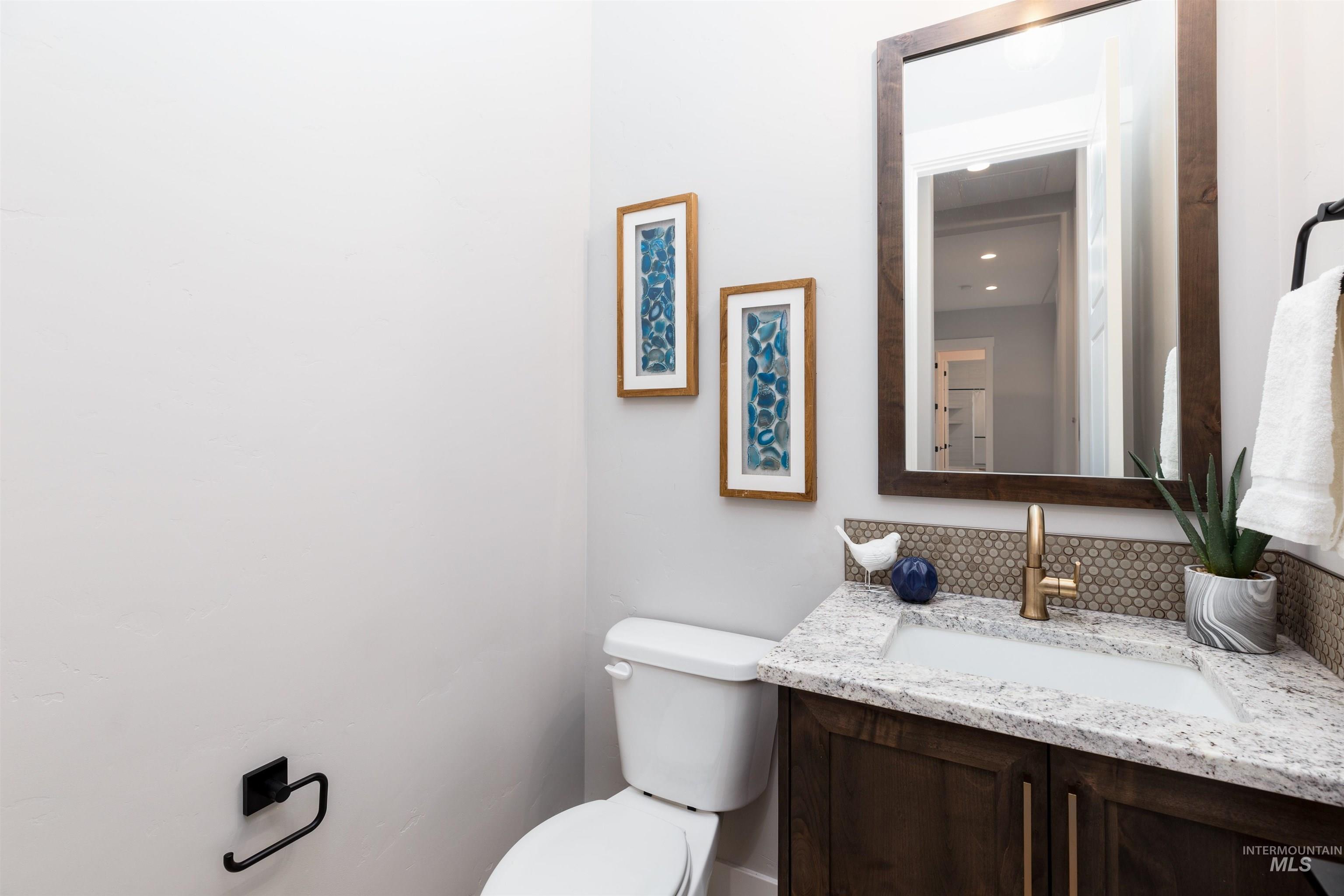 6121 S Cubola Way, Meridian, Idaho 83642, 4 Bedrooms, 2.5 Bathrooms, Residential For Sale, Price $879,000,MLS 98975338