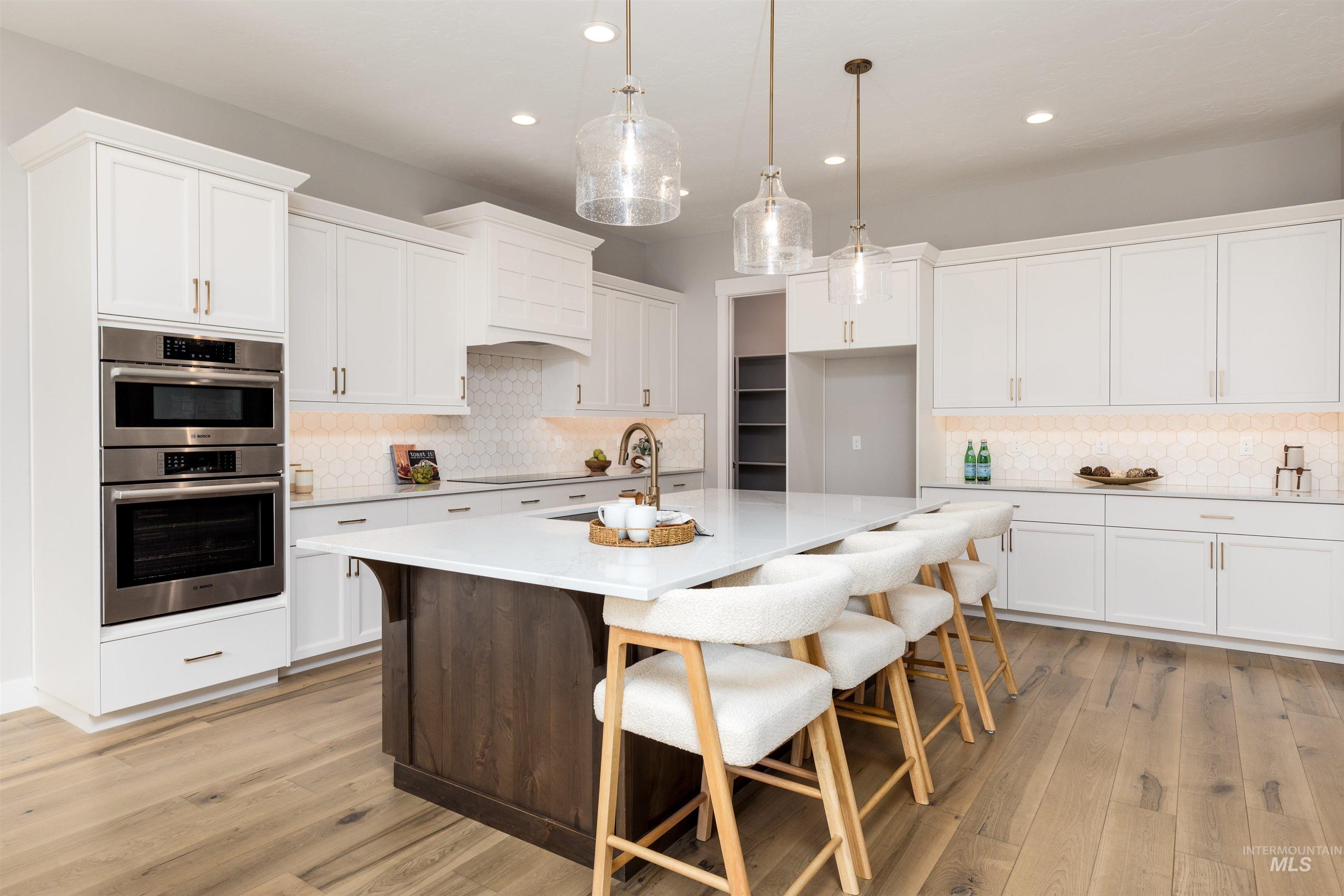 6121 S Cubola Way, Meridian, Idaho 83642, 4 Bedrooms, 2.5 Bathrooms, Residential For Sale, Price $879,000,MLS 98975338