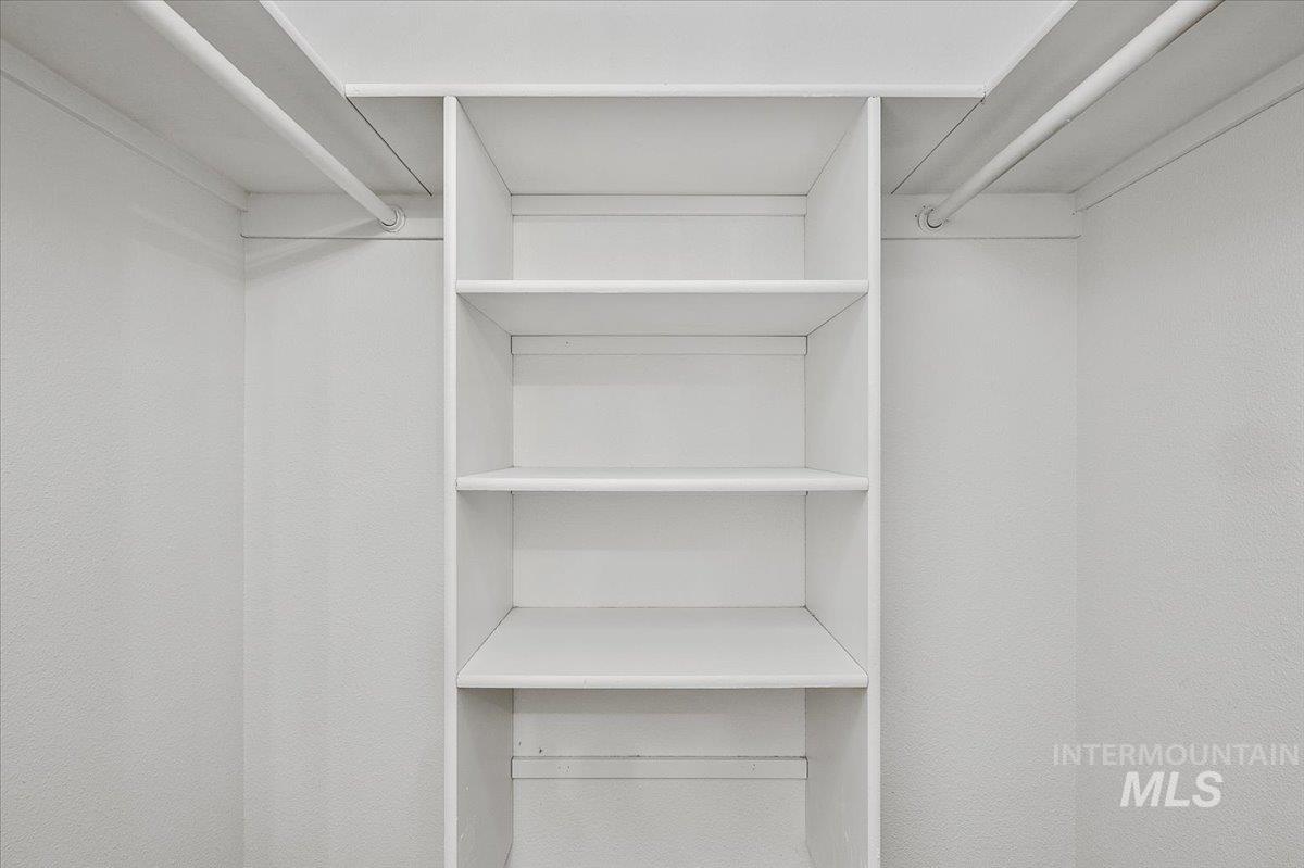 2610 Grouse, Caldwell, Idaho 83605, 3 Bedrooms, 2 Bathrooms, Residential For Sale, Price $320,000,MLS 98975339