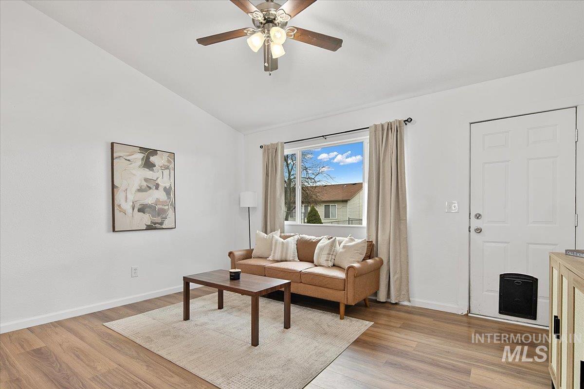 2610 Grouse, Caldwell, Idaho 83605, 3 Bedrooms, 2 Bathrooms, Residential For Sale, Price $320,000,MLS 98975339