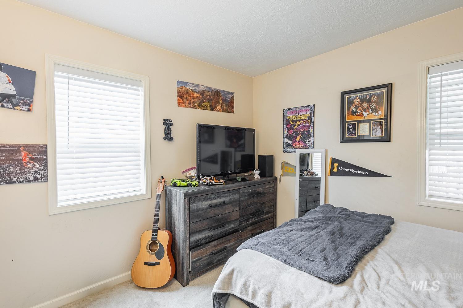 2919 W Good, Boise, Idaho 83703, 3 Bedrooms, 1.5 Bathrooms, Residential For Sale, Price $499,900,MLS 98975344